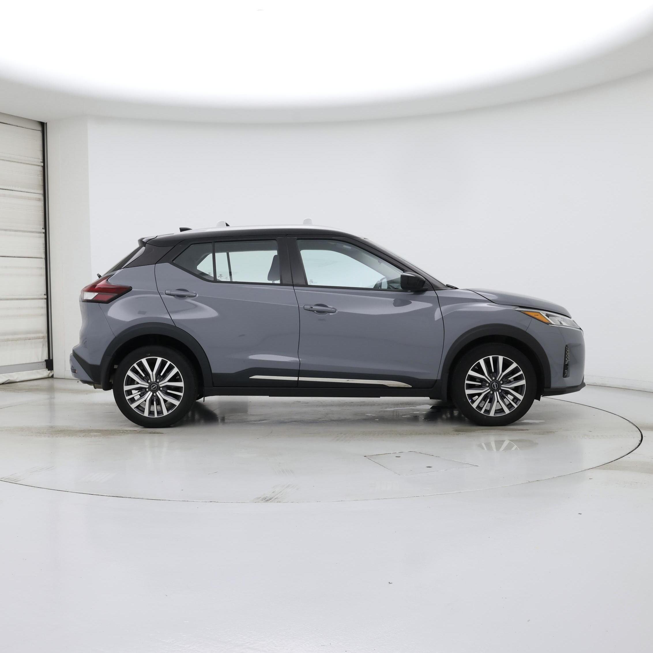 Thumbnail: 2024 Nissan Kicks - 7