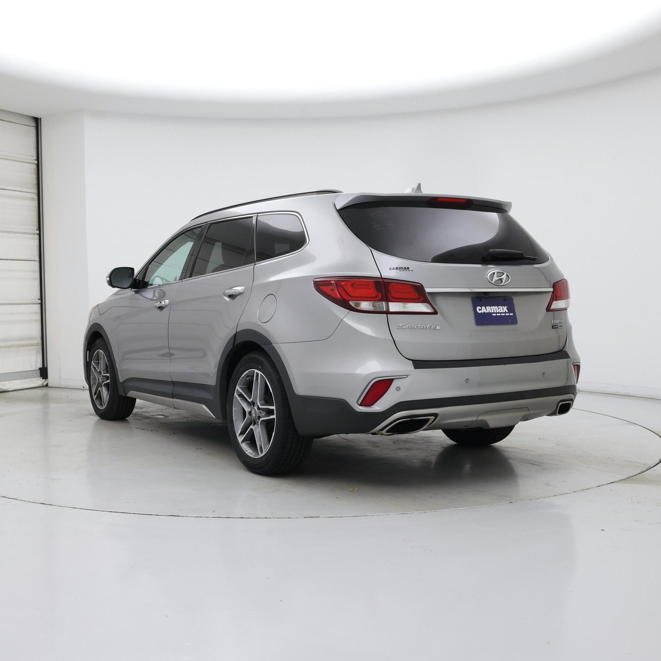 Thumbnail: 2017 Hyundai Santa Fe - 2