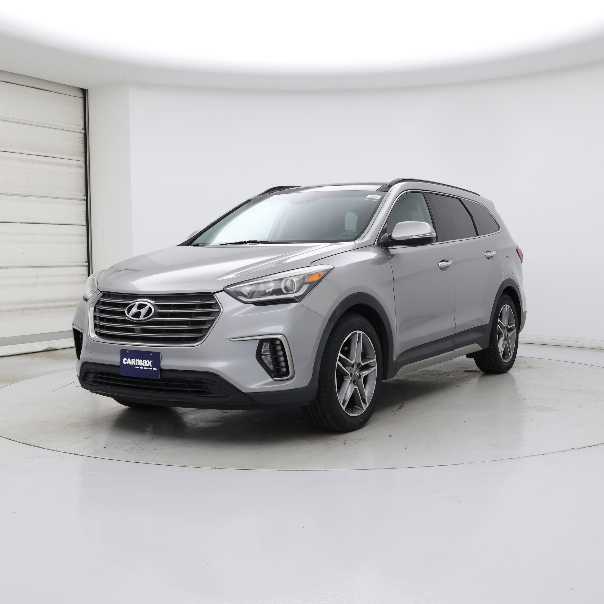 Thumbnail: 2017 Hyundai Santa Fe - 4