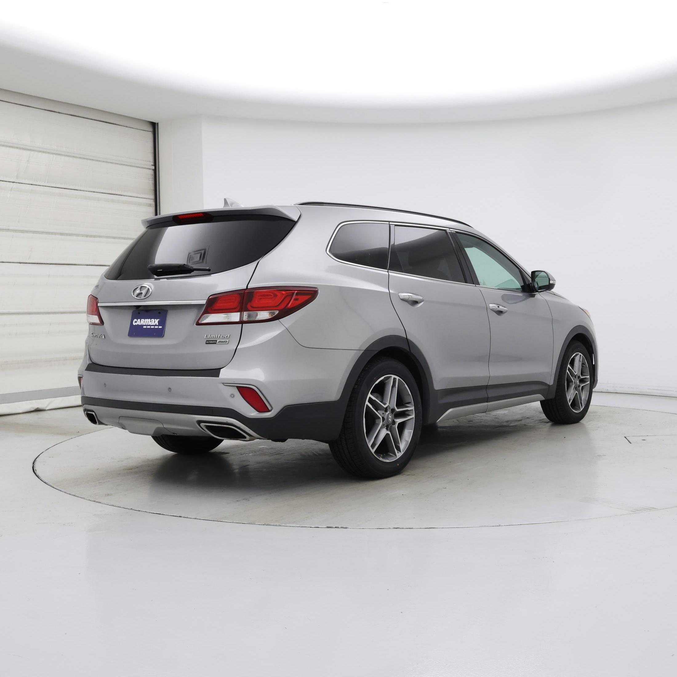 Thumbnail: 2017 Hyundai Santa Fe - 8