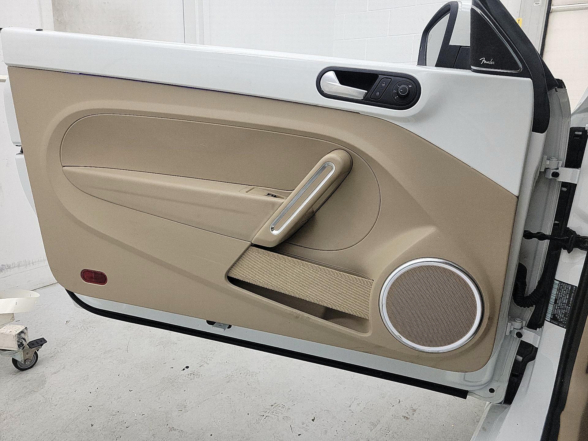 Thumbnail: 2019 Volkswagen Beetle - 12