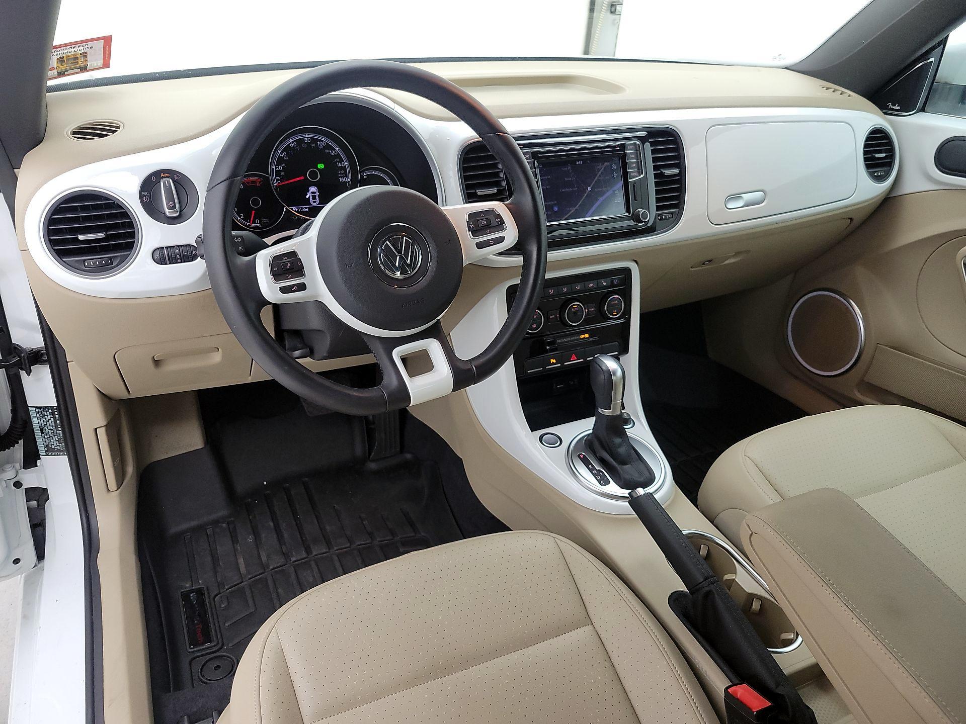 Thumbnail: 2019 Volkswagen Beetle - 20