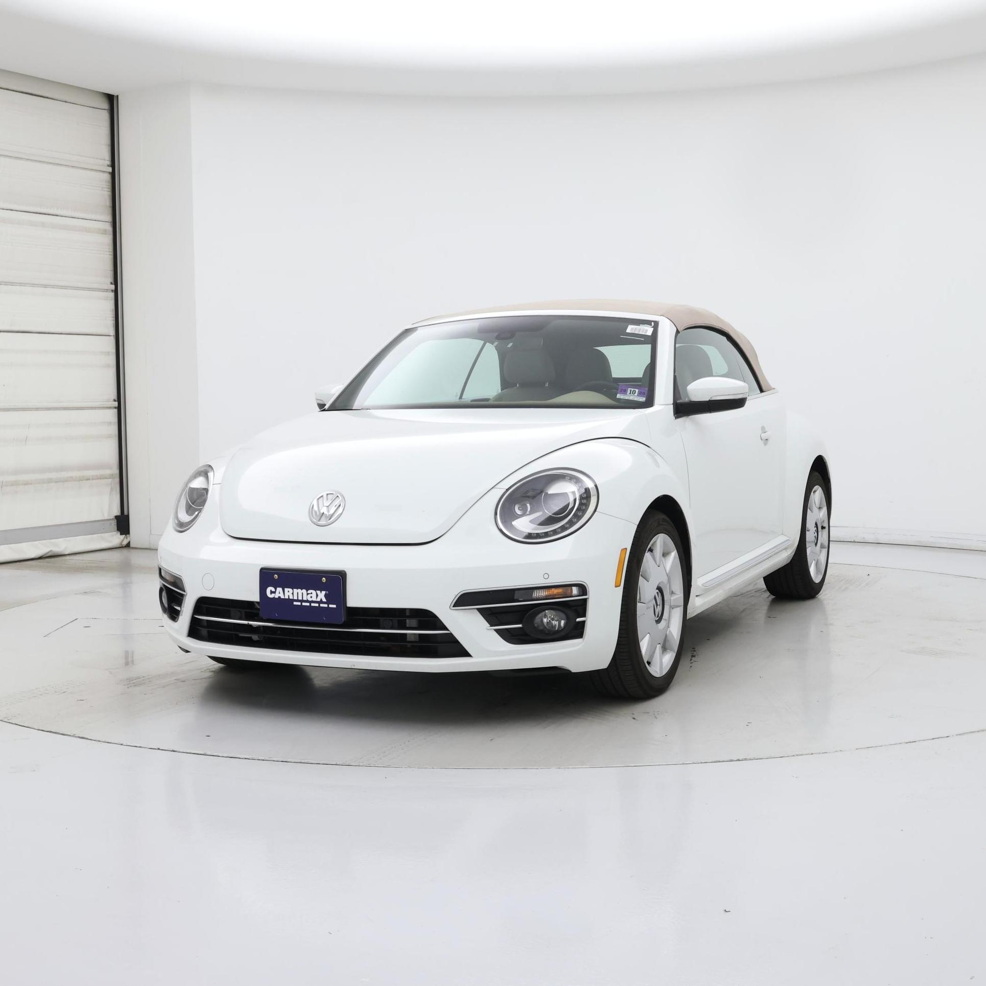 Thumbnail: 2019 Volkswagen Beetle - 4