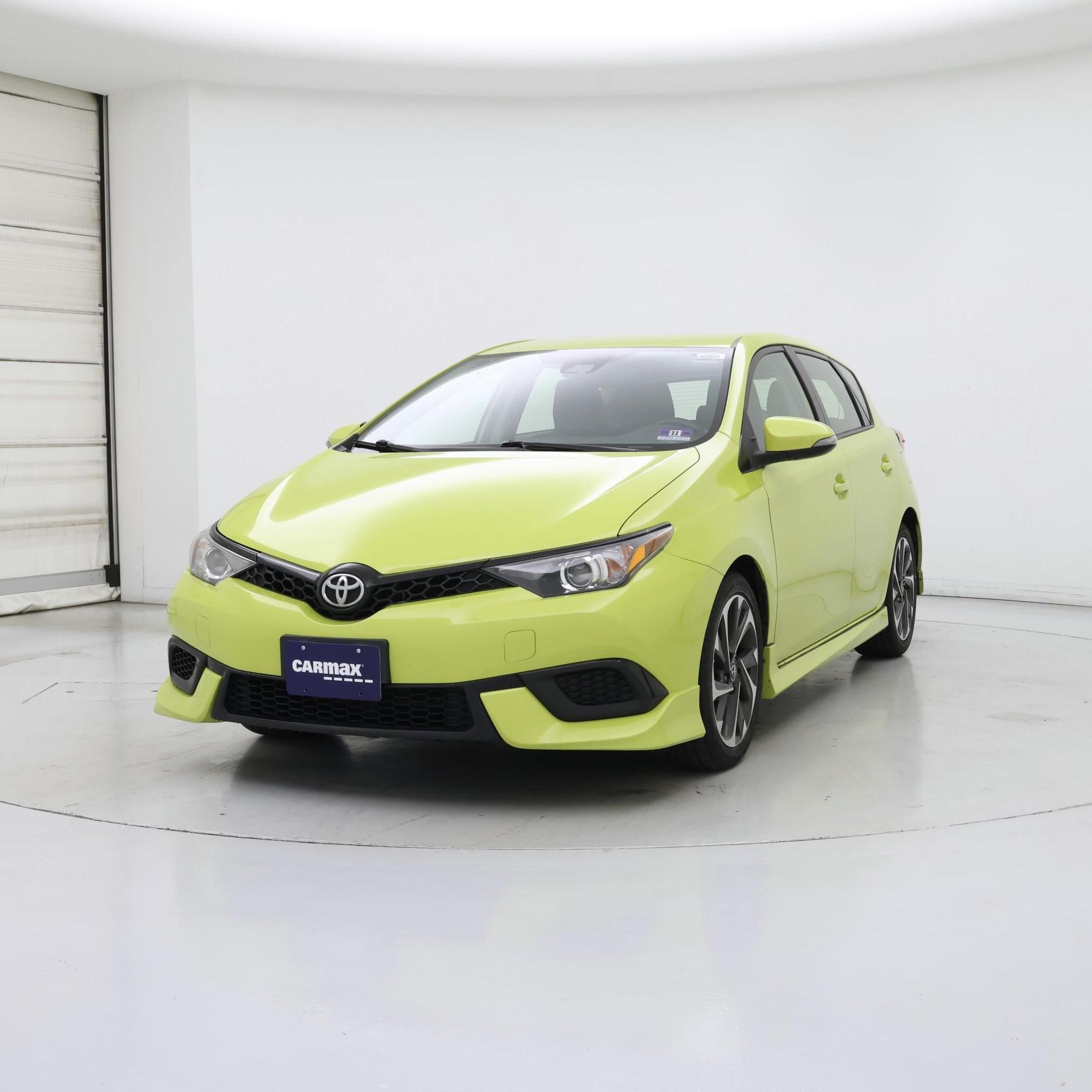 Thumbnail: 2017 Toyota Corolla iM - 4