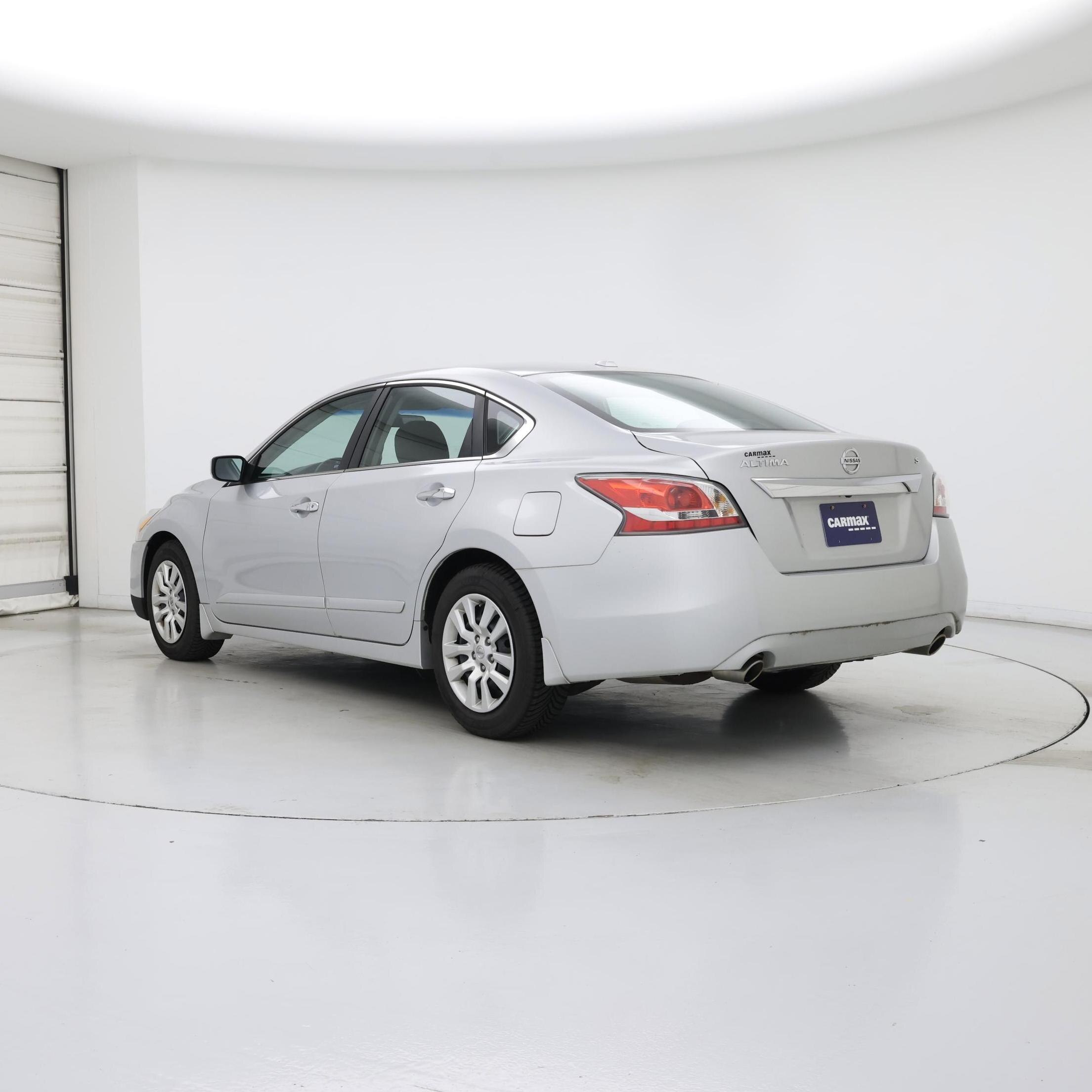 Thumbnail: 2015 Nissan Altima - 2