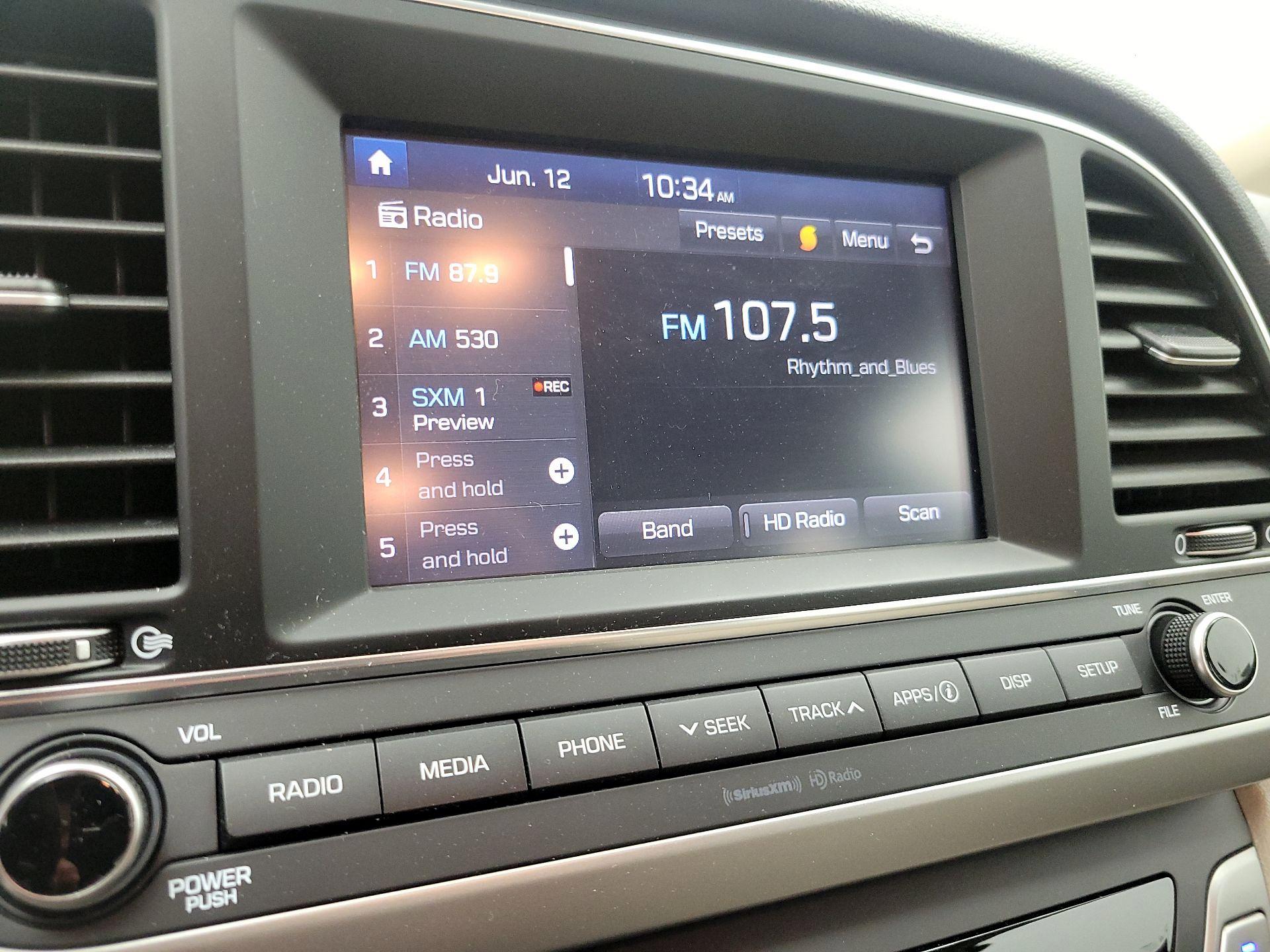 Thumbnail: 2018 Hyundai Elantra - 15