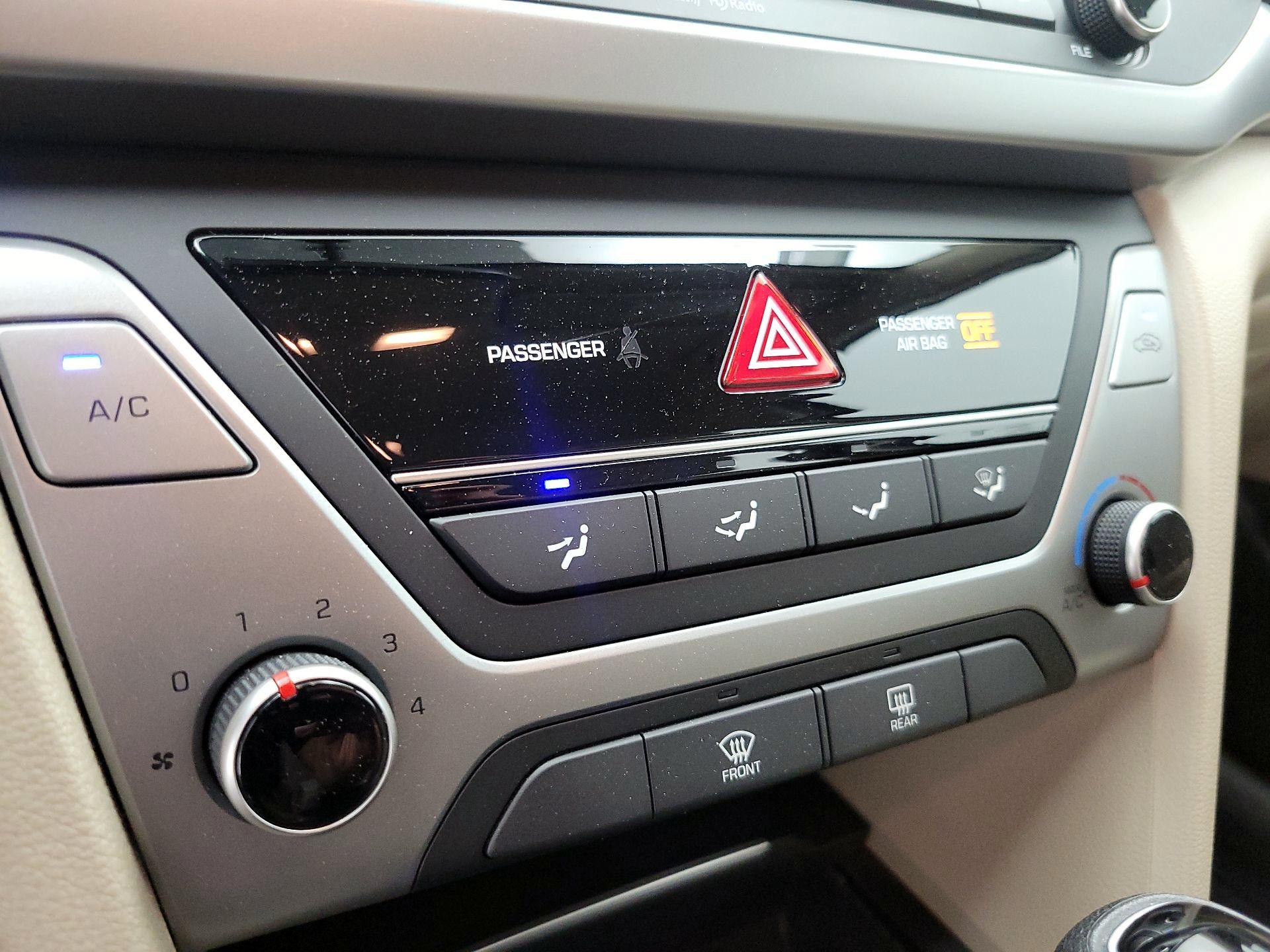 Thumbnail: 2018 Hyundai Elantra - 16