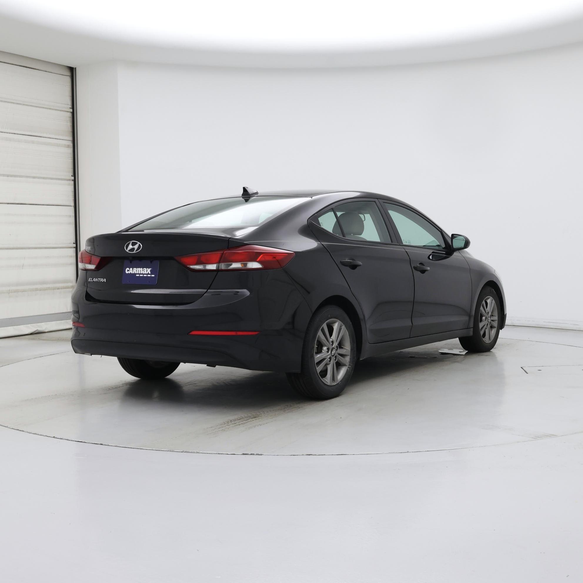 Thumbnail: 2018 Hyundai Elantra - 8