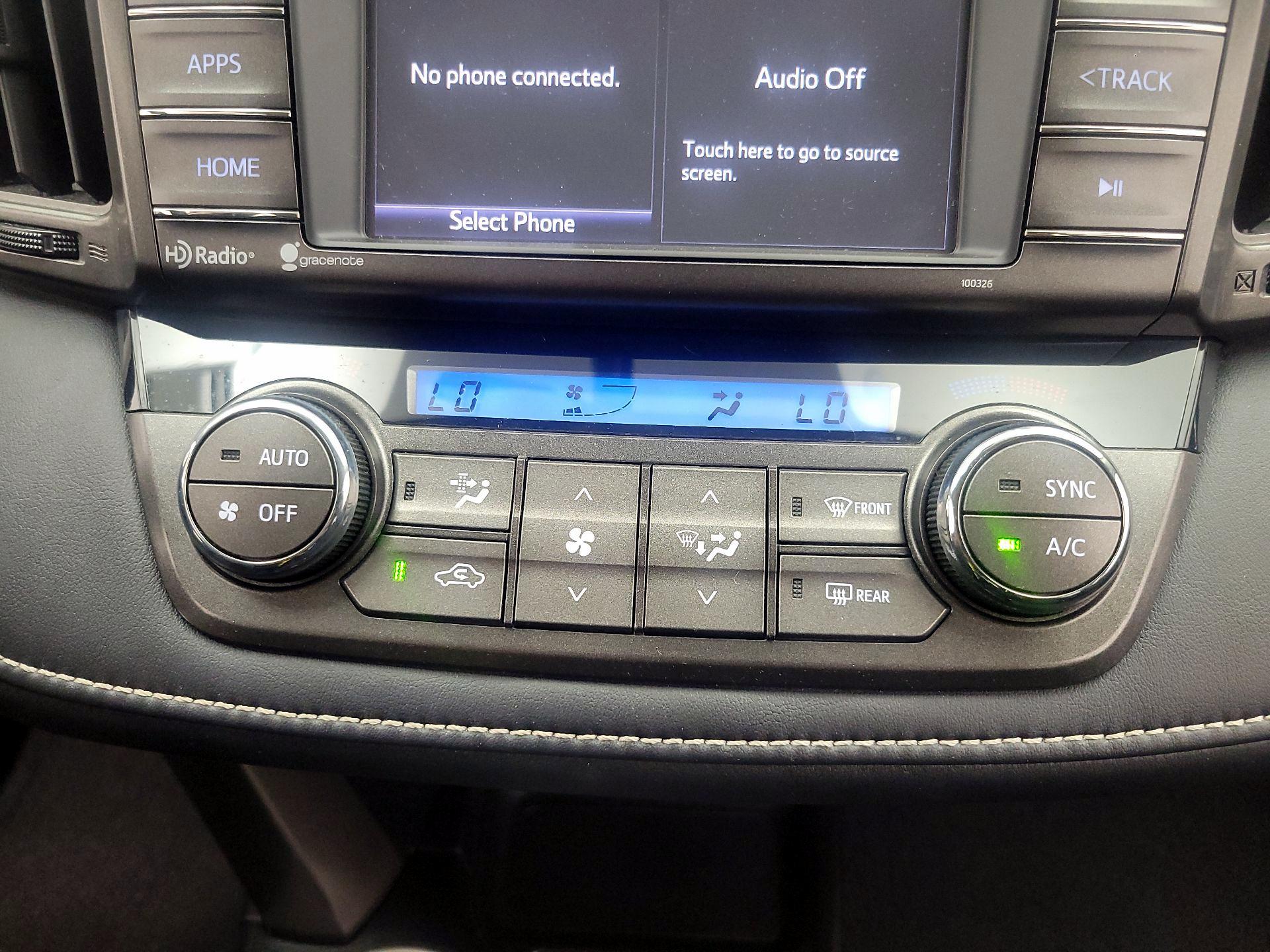 Thumbnail: 2015 Toyota RAV4 - 16
