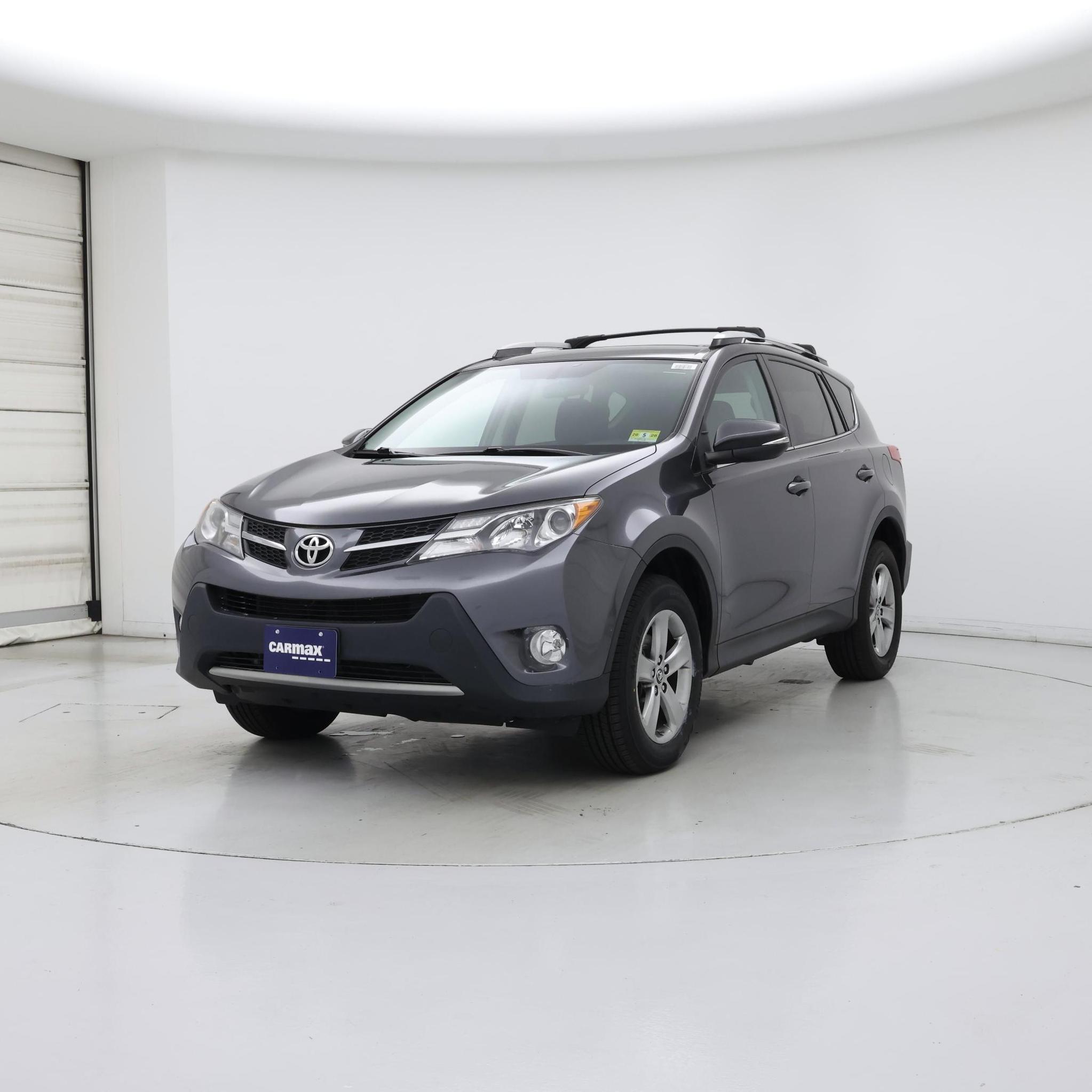 Thumbnail: 2015 Toyota RAV4 - 4
