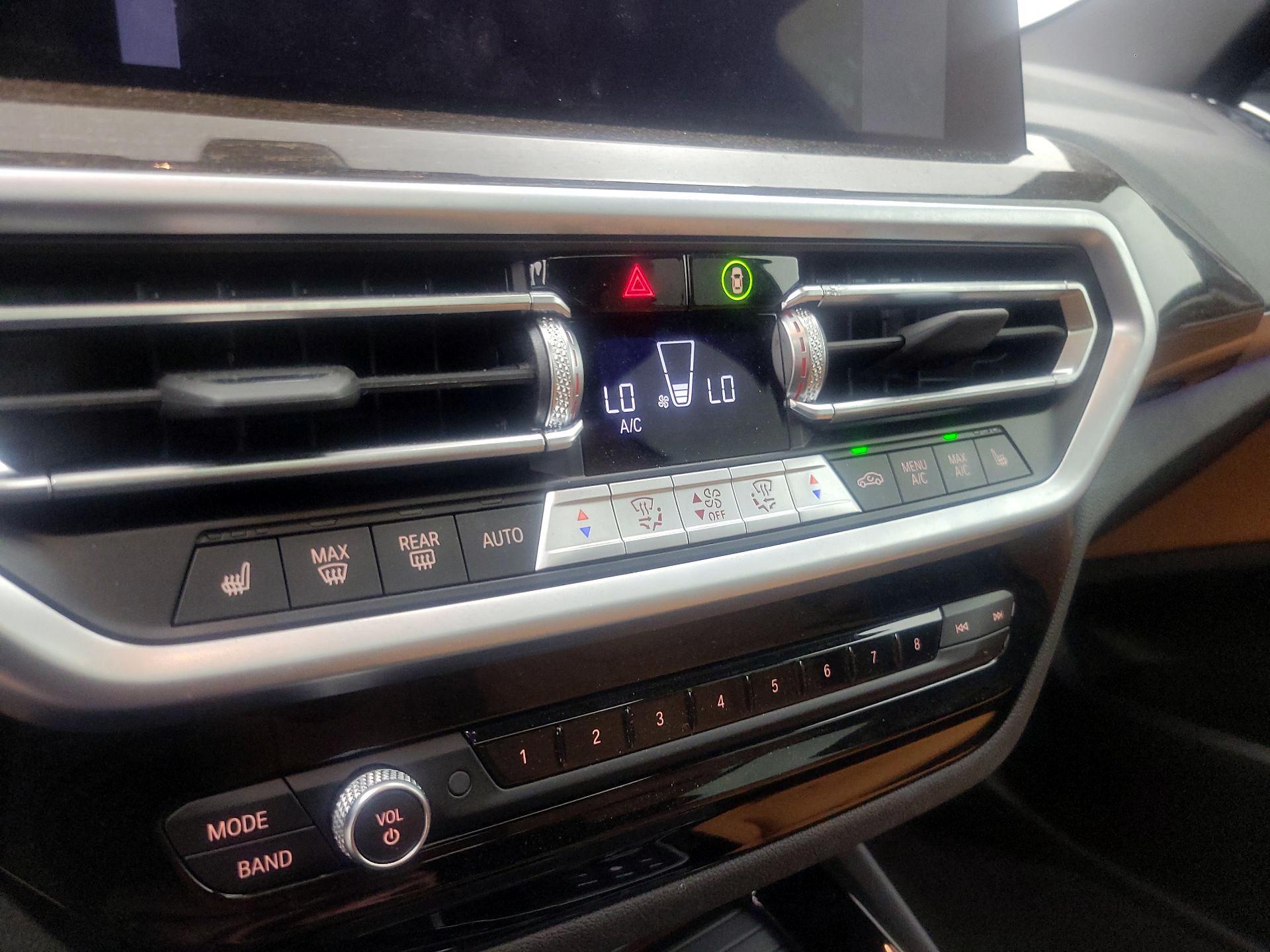 Thumbnail: 2023 BMW X3 - 15