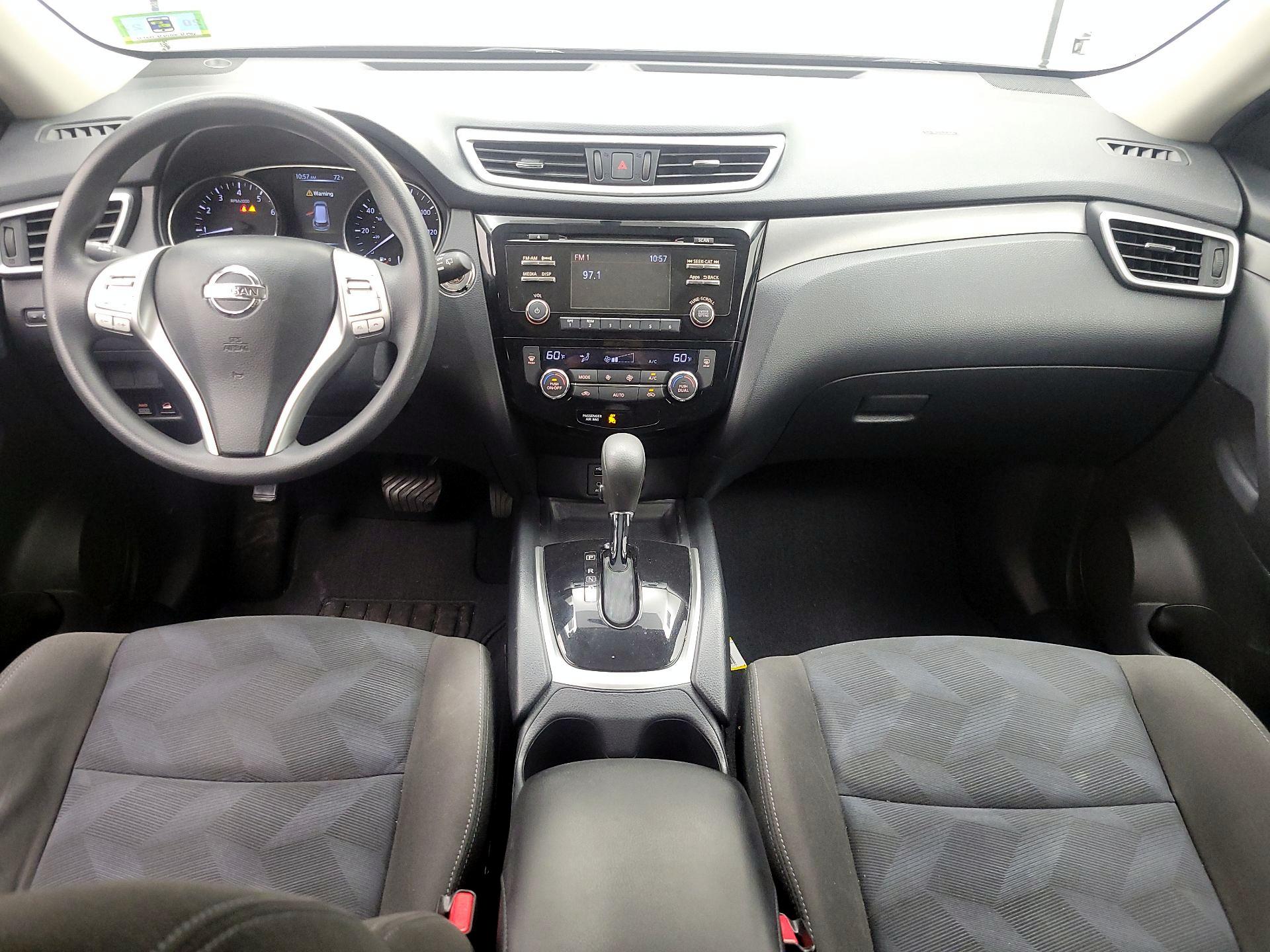 Thumbnail: 2015 Nissan Rogue - 9