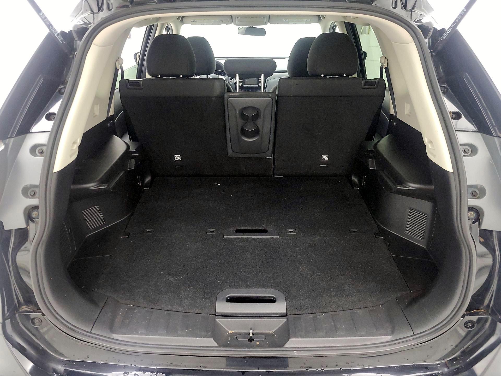Thumbnail: 2015 Nissan Rogue - 20