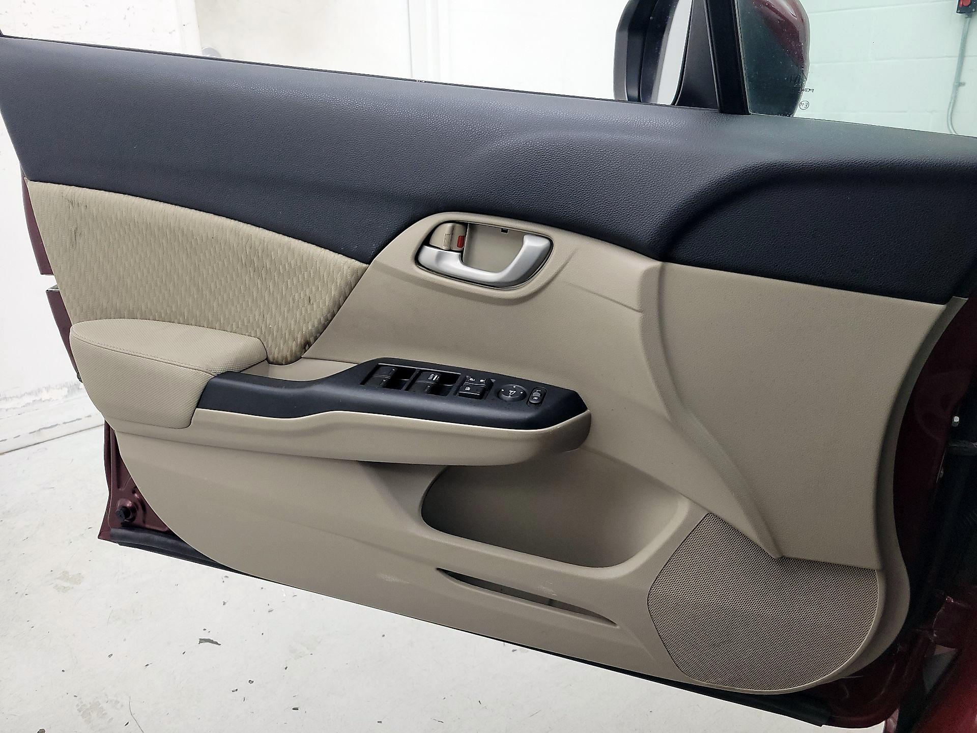 Thumbnail: 2014 Honda Civic - 12
