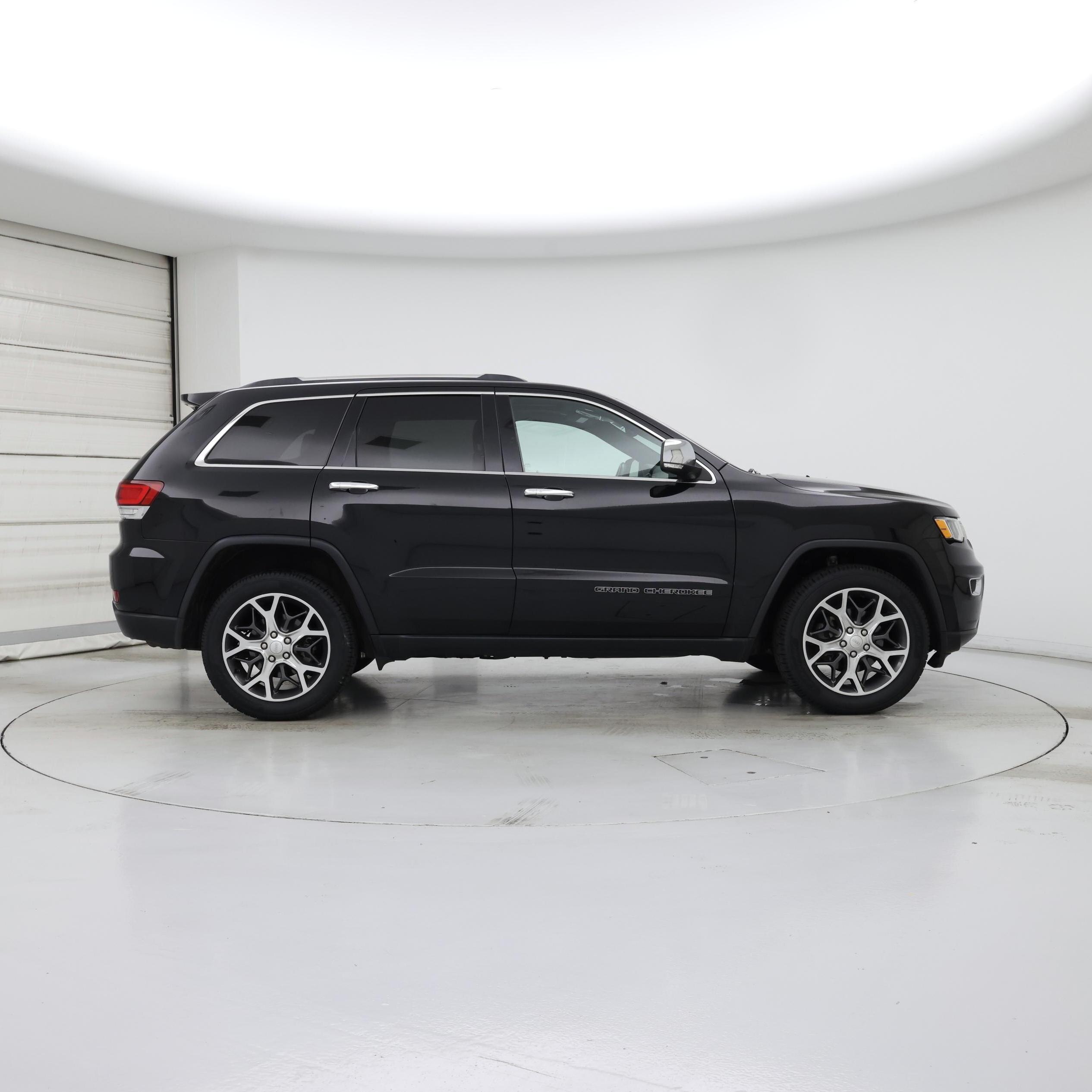Thumbnail: 2020 Jeep Grand Cherokee - 7