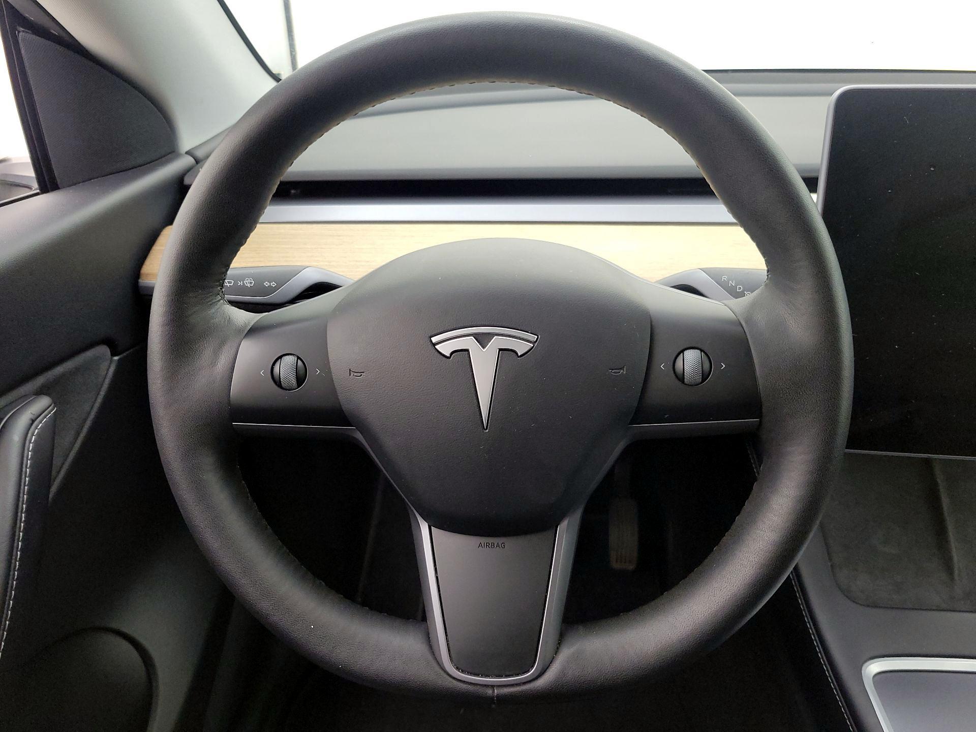 Thumbnail: 2022 Tesla Model Y - 10