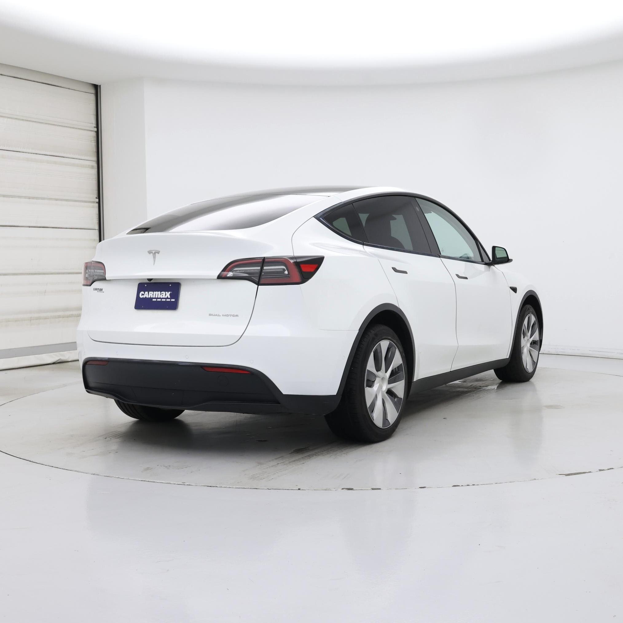 Thumbnail: 2022 Tesla Model Y - 8