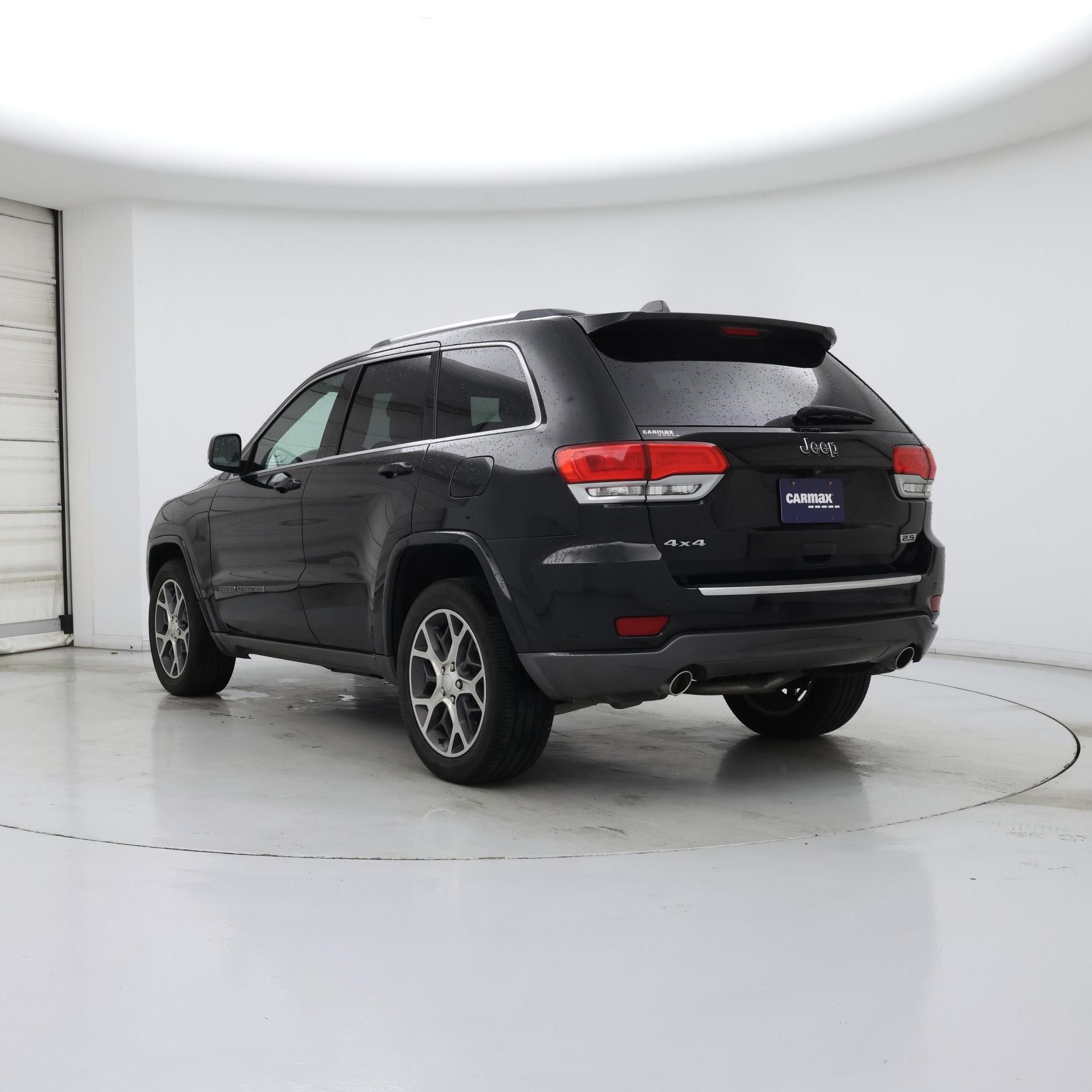 Thumbnail: 2018 Jeep Grand Cherokee - 2