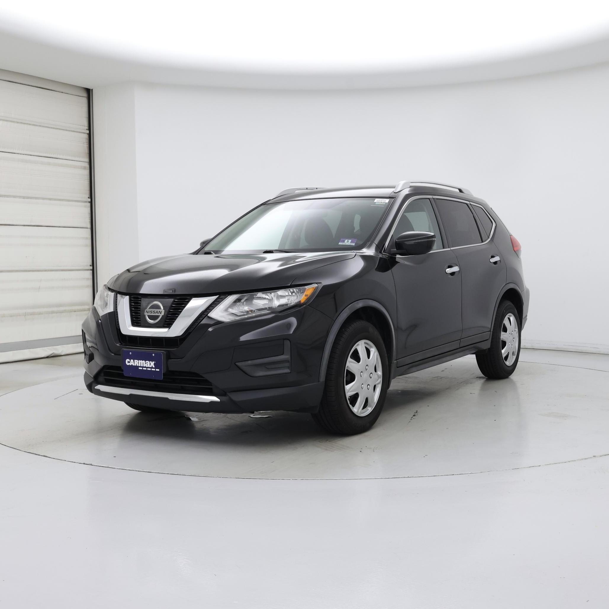 Thumbnail: 2017 Nissan Rogue - 4