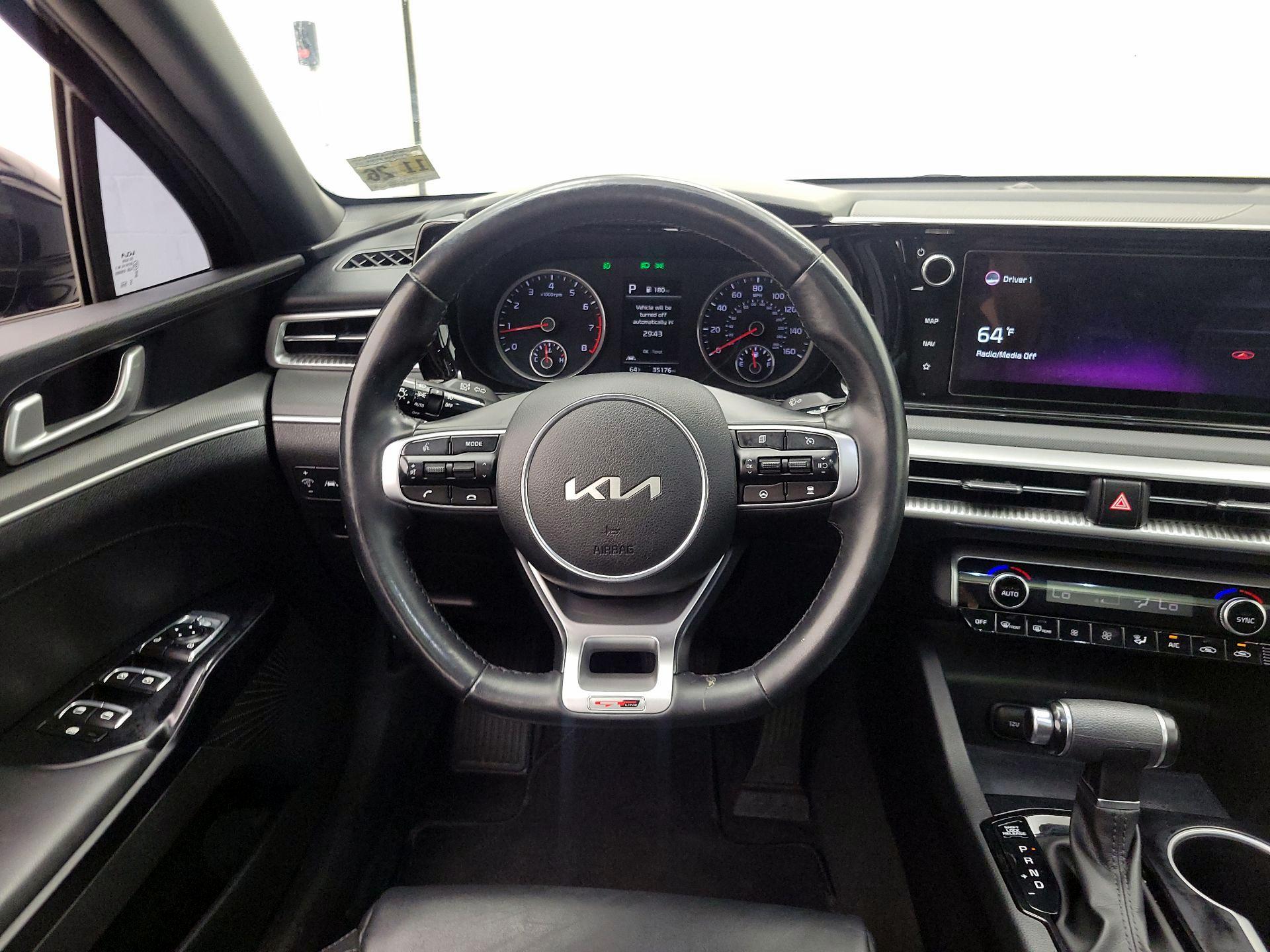 Thumbnail: 2022 Kia K5 - 10