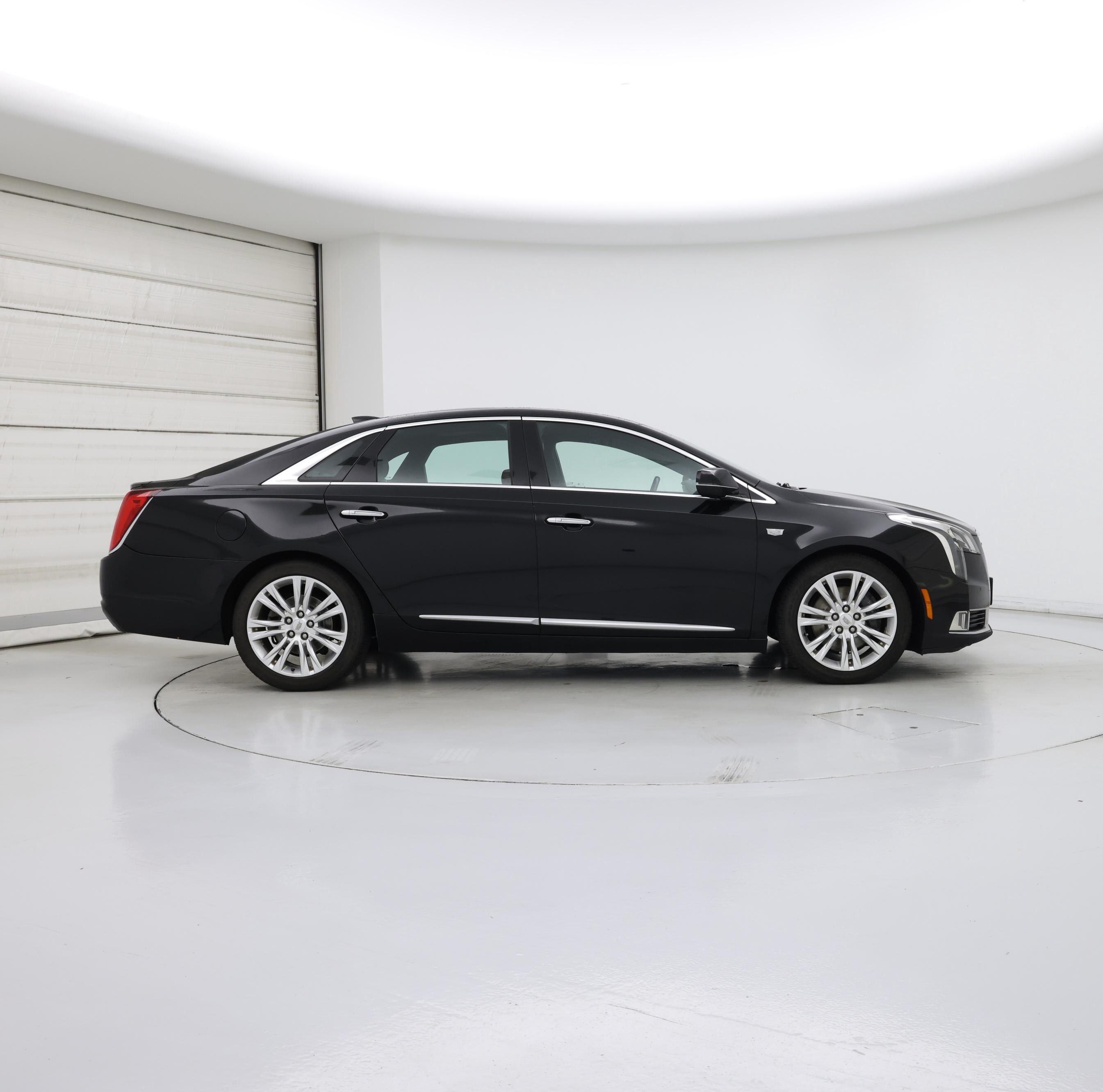 Thumbnail: 2018 Cadillac XTS - 7
