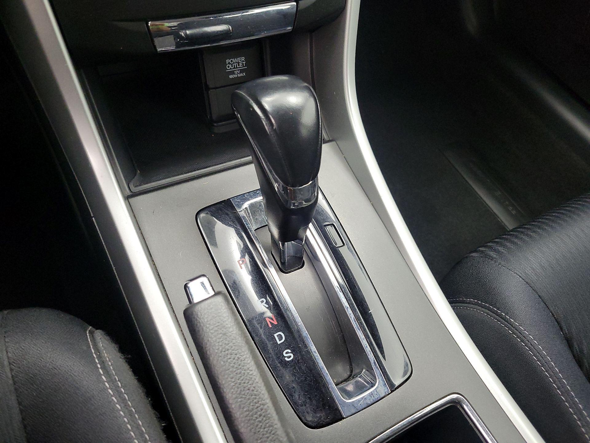 Thumbnail: 2015 Honda Accord - 17