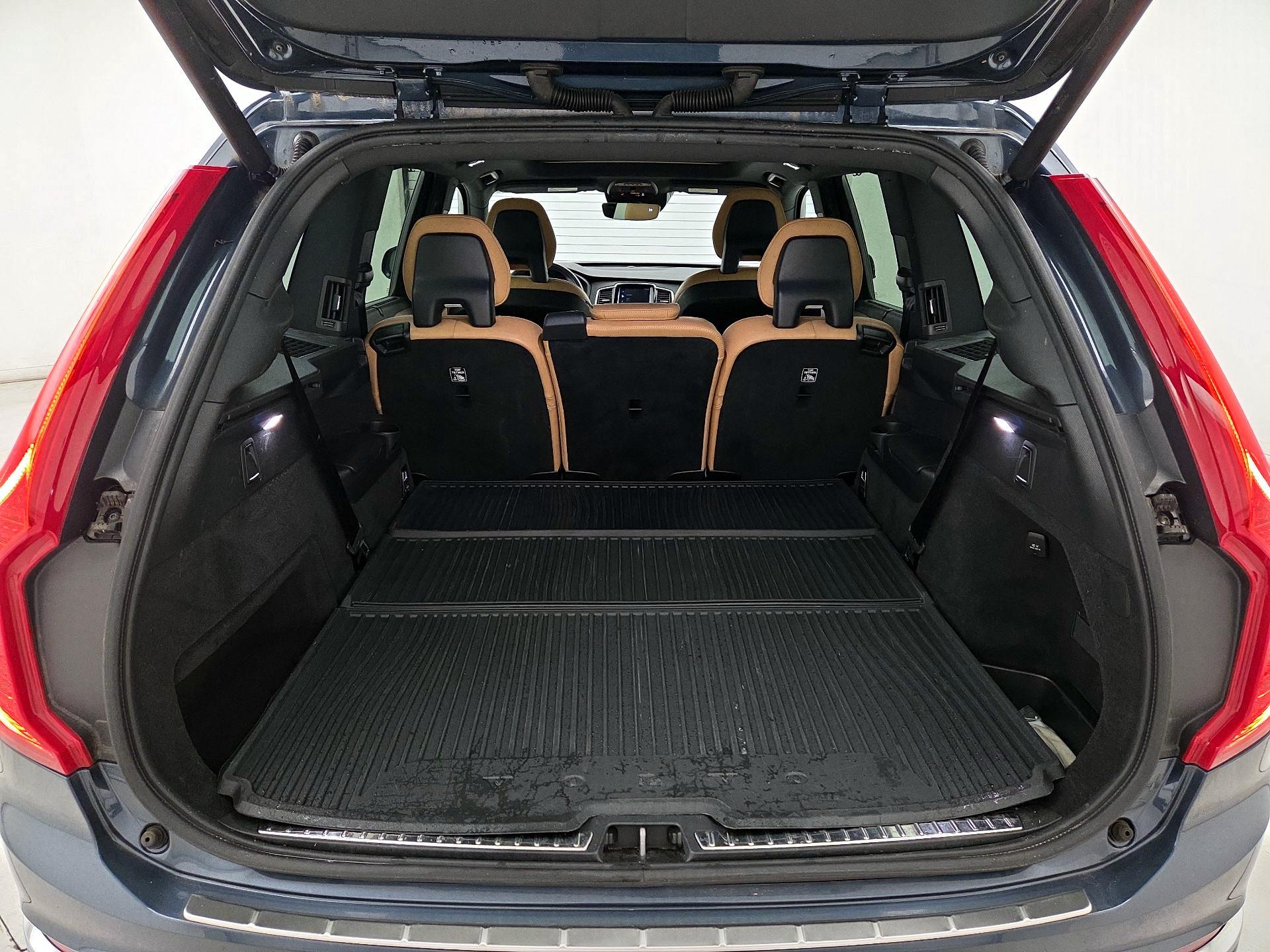 Thumbnail: 2018 Volvo XC90 - 19