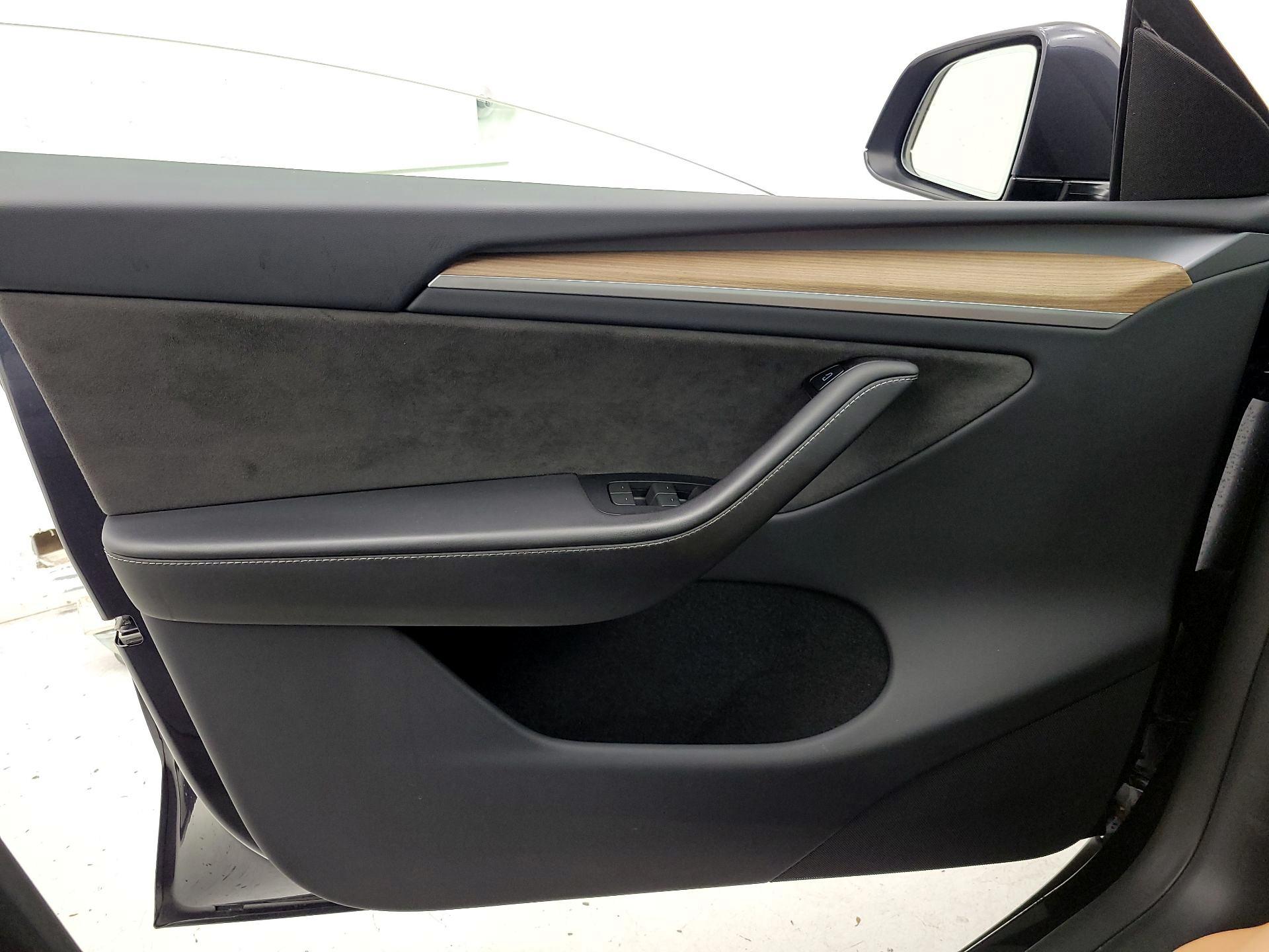 Thumbnail: 2024 Tesla Model Y - 12