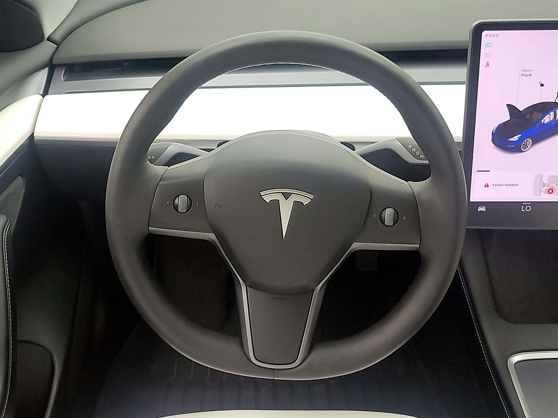 Thumbnail: 2021 Tesla Model 3 - 10