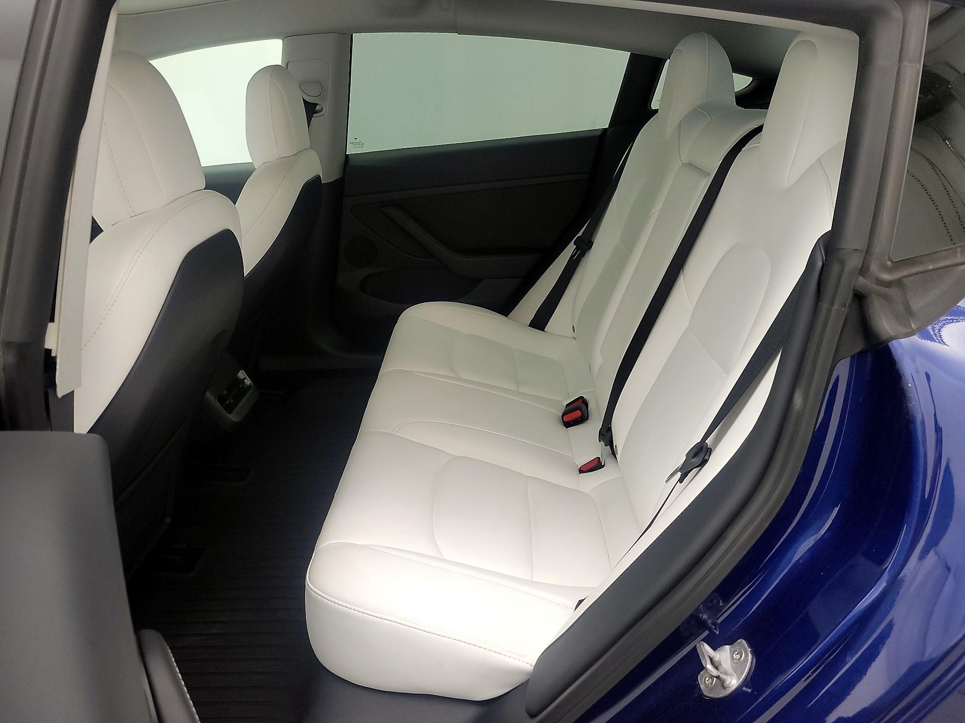 Thumbnail: 2021 Tesla Model 3 - 18