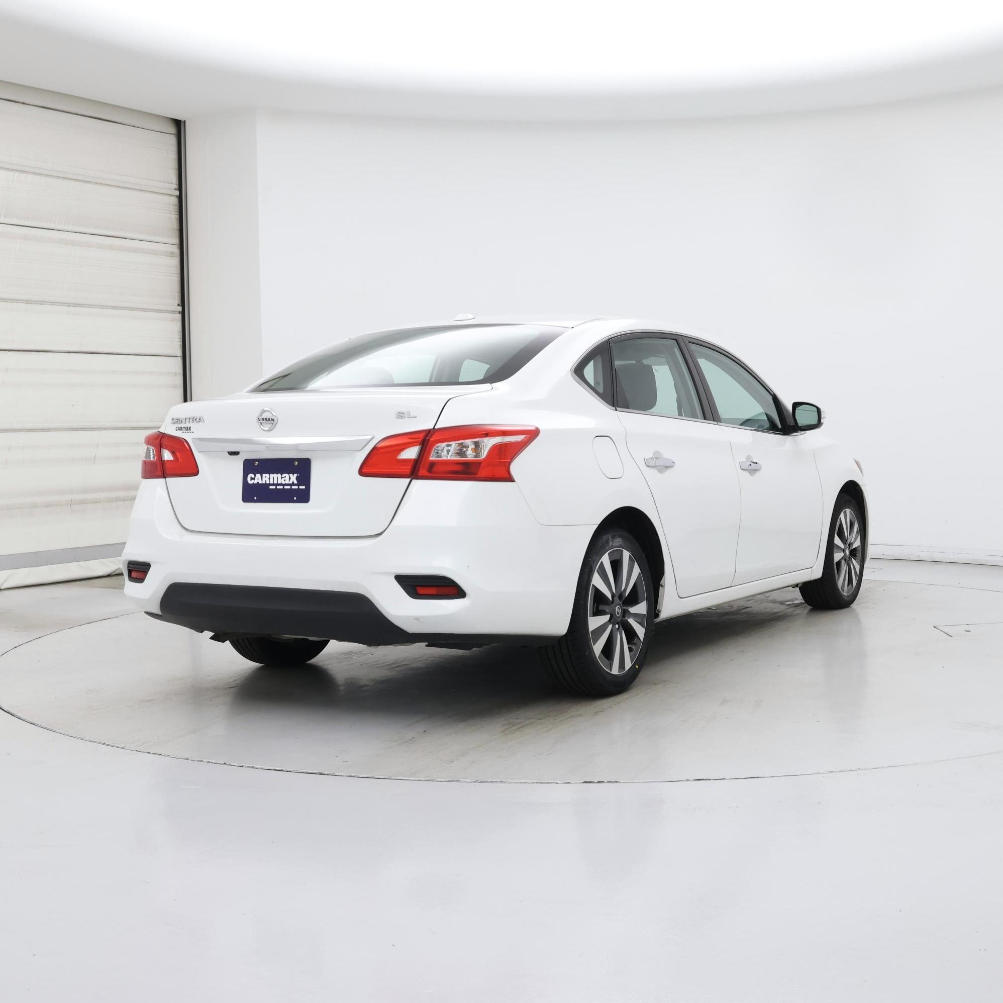 Thumbnail: 2018 Nissan Sentra - 8
