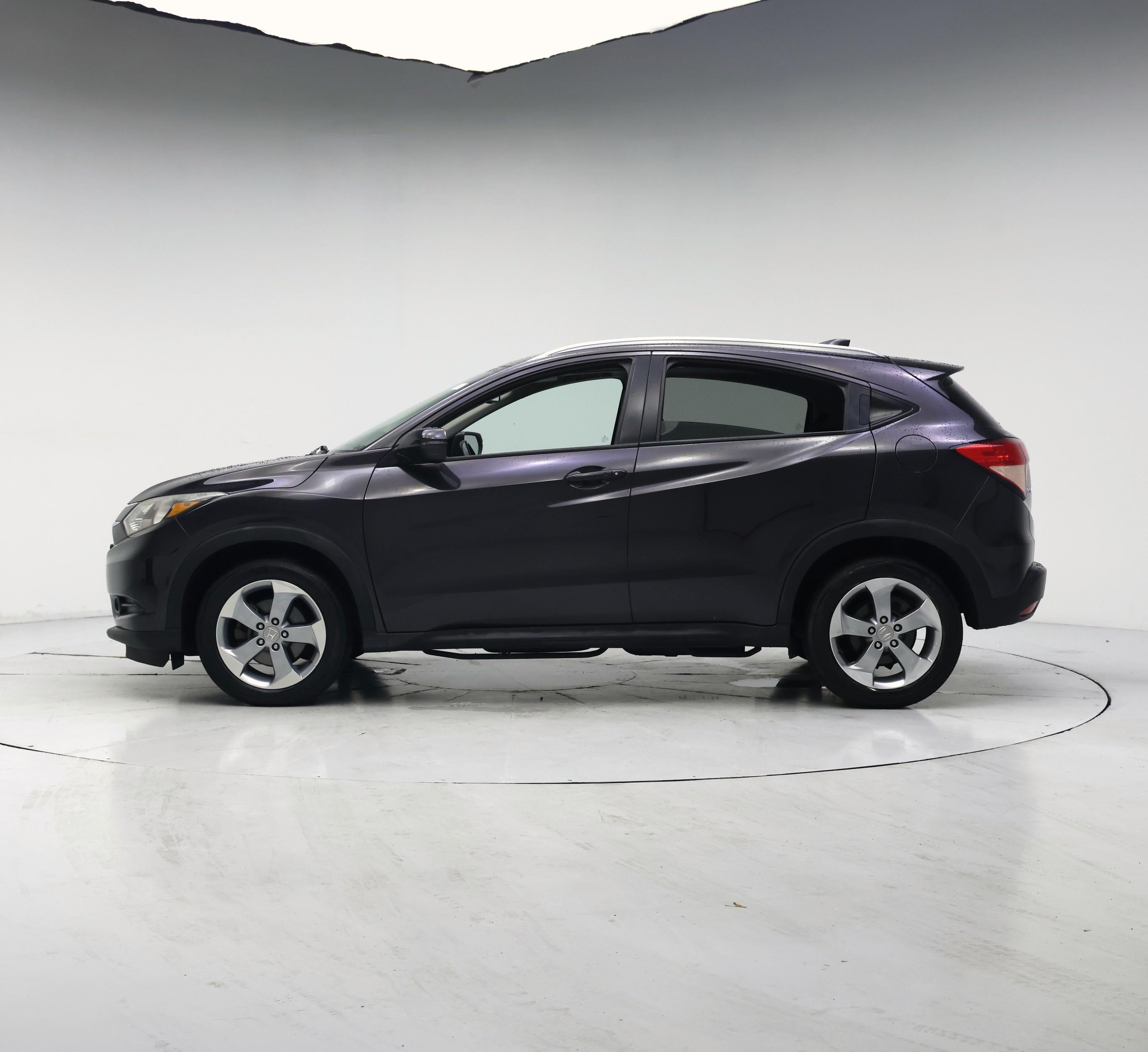 Thumbnail: 2017 Honda HR-V - 3