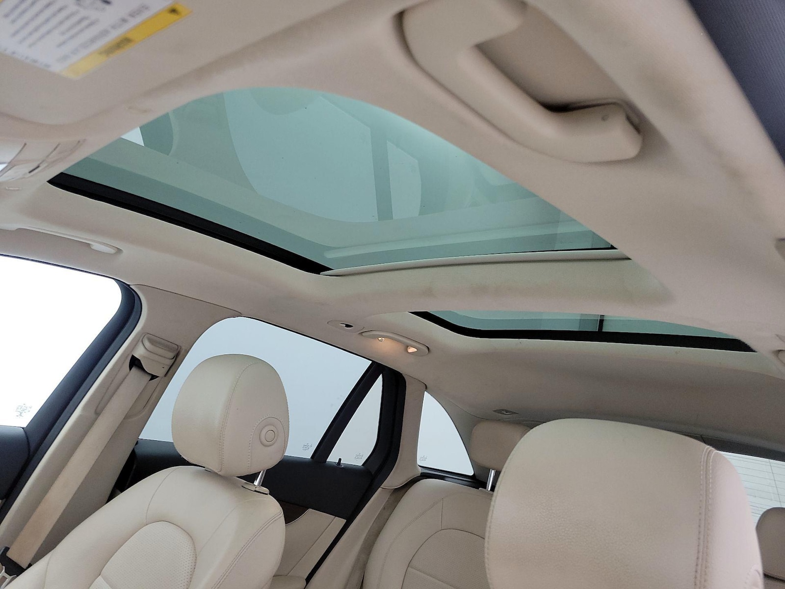 2021 Mercedes-Benz GLC GLC300 - Photo 21