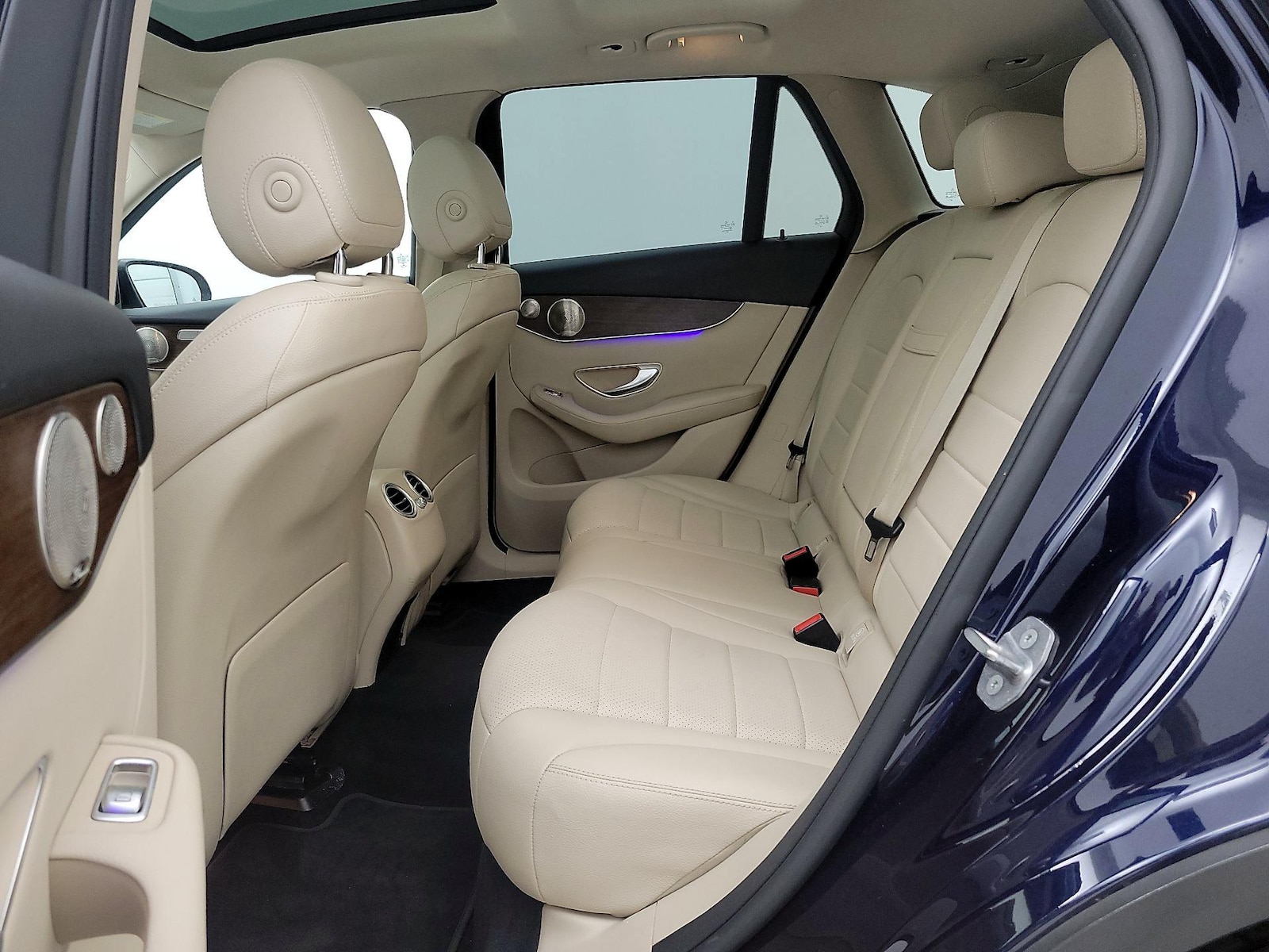 2021 Mercedes-Benz GLC GLC300 - Photo 22
