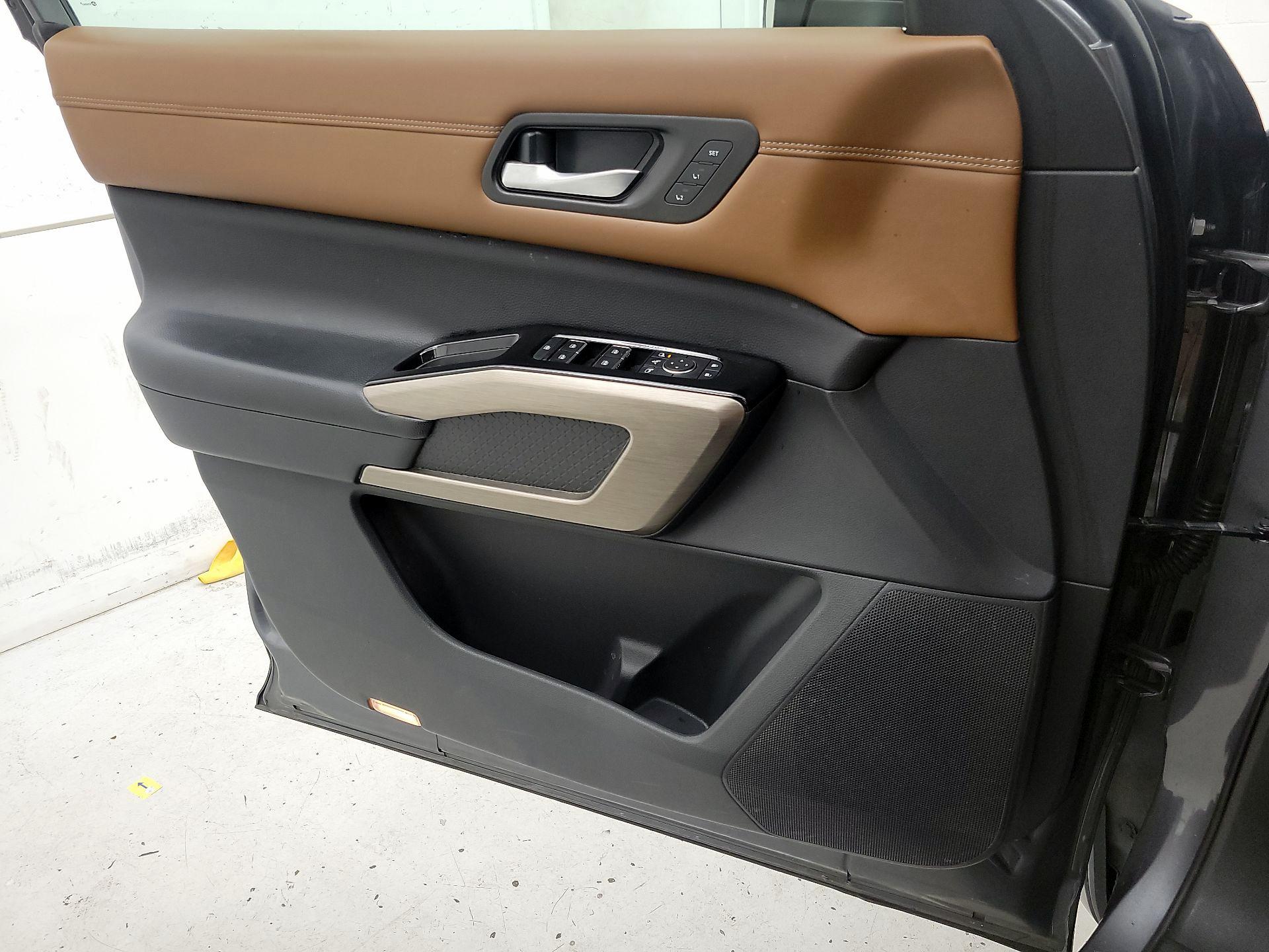 Thumbnail: 2022 Nissan Pathfinder - 12
