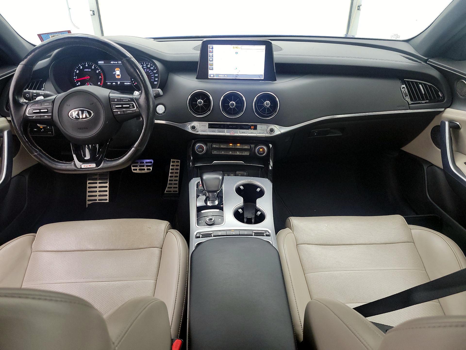 Thumbnail: 2018 Kia Stinger - 9