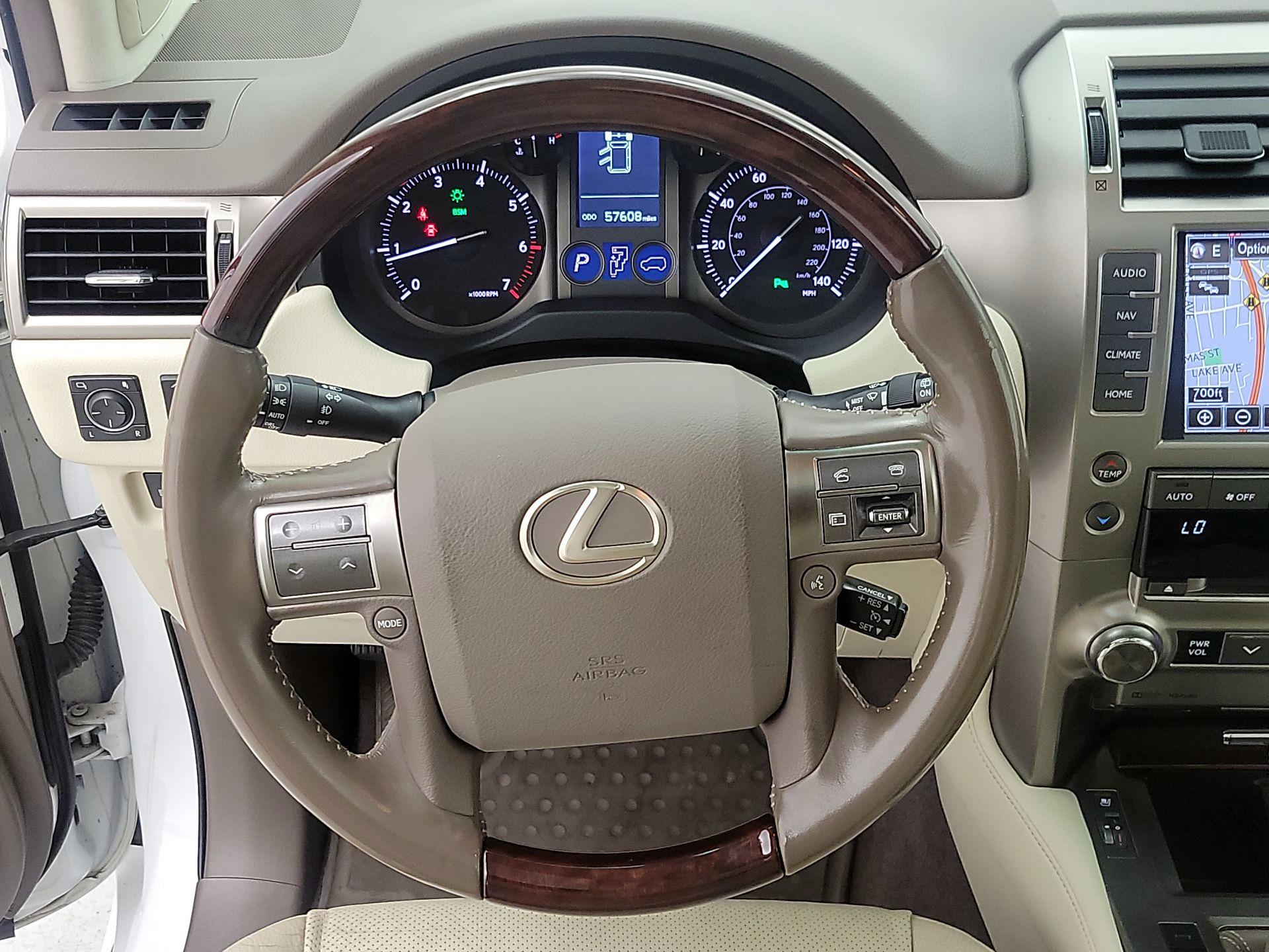 Thumbnail: 2016 Lexus GX - 10