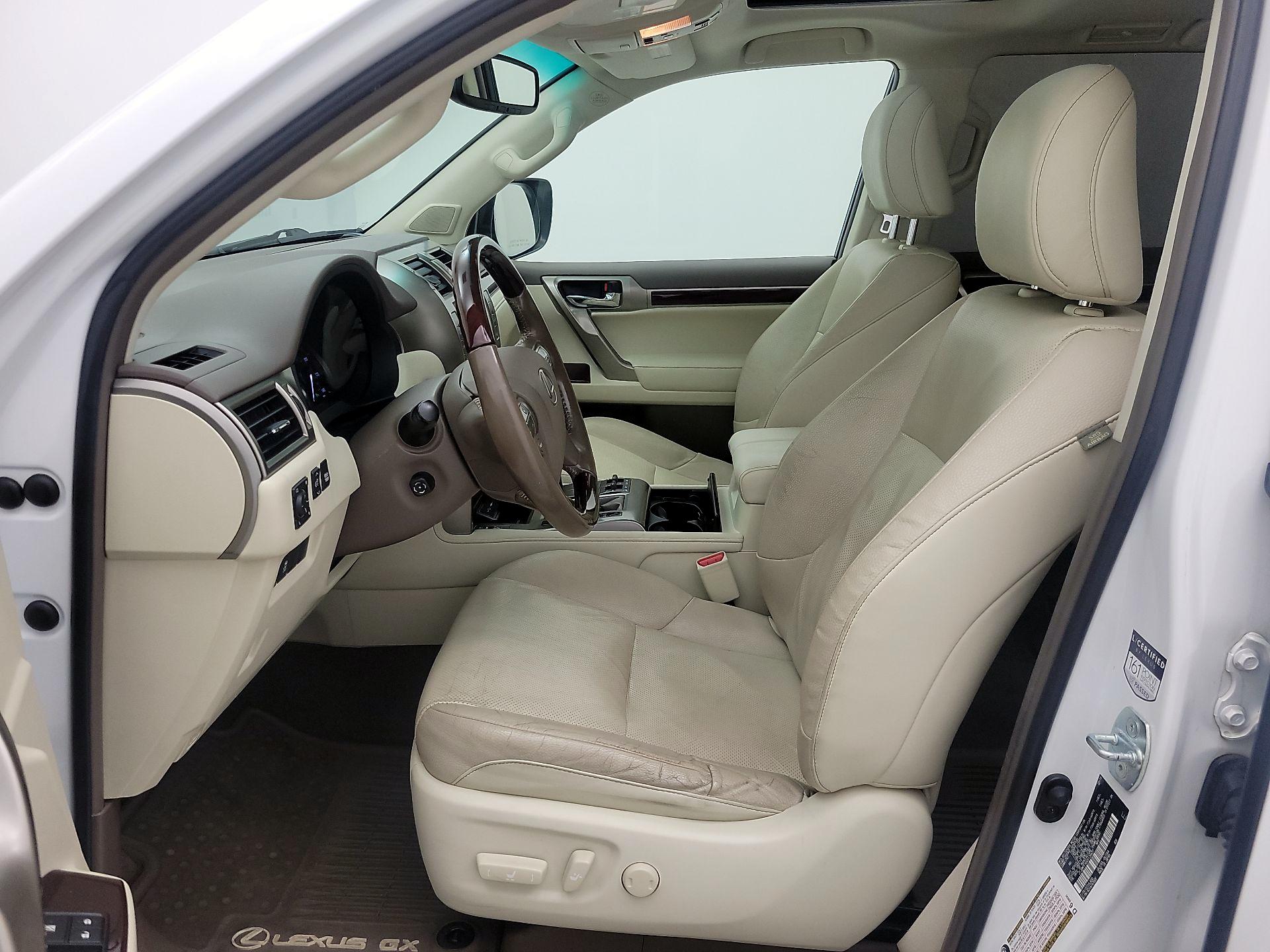 Thumbnail: 2016 Lexus GX - 11