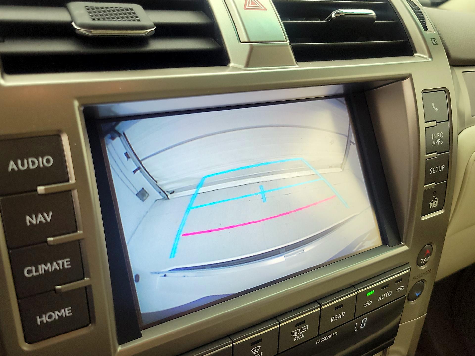 Thumbnail: 2016 Lexus GX - 15