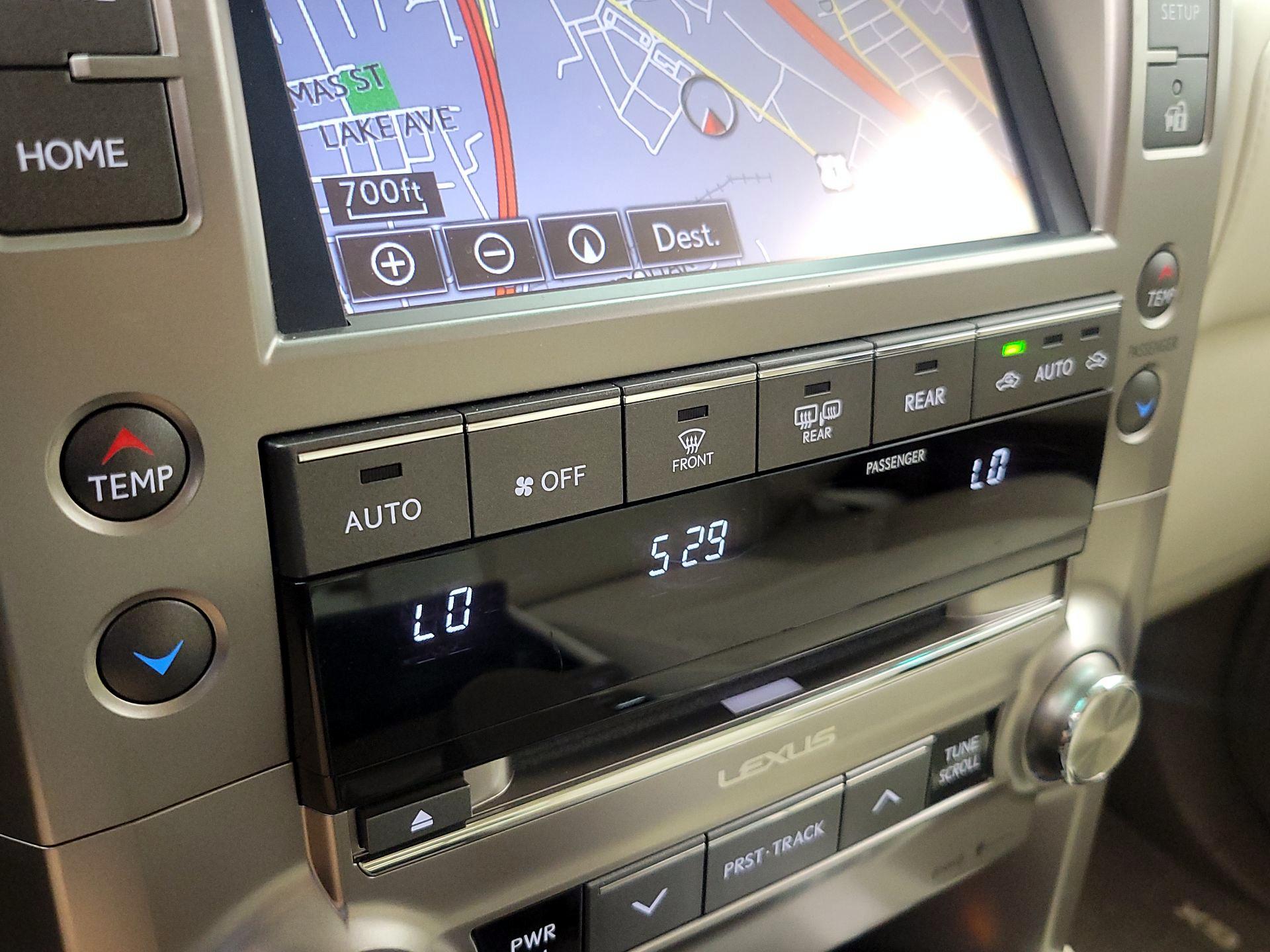 Thumbnail: 2016 Lexus GX - 17