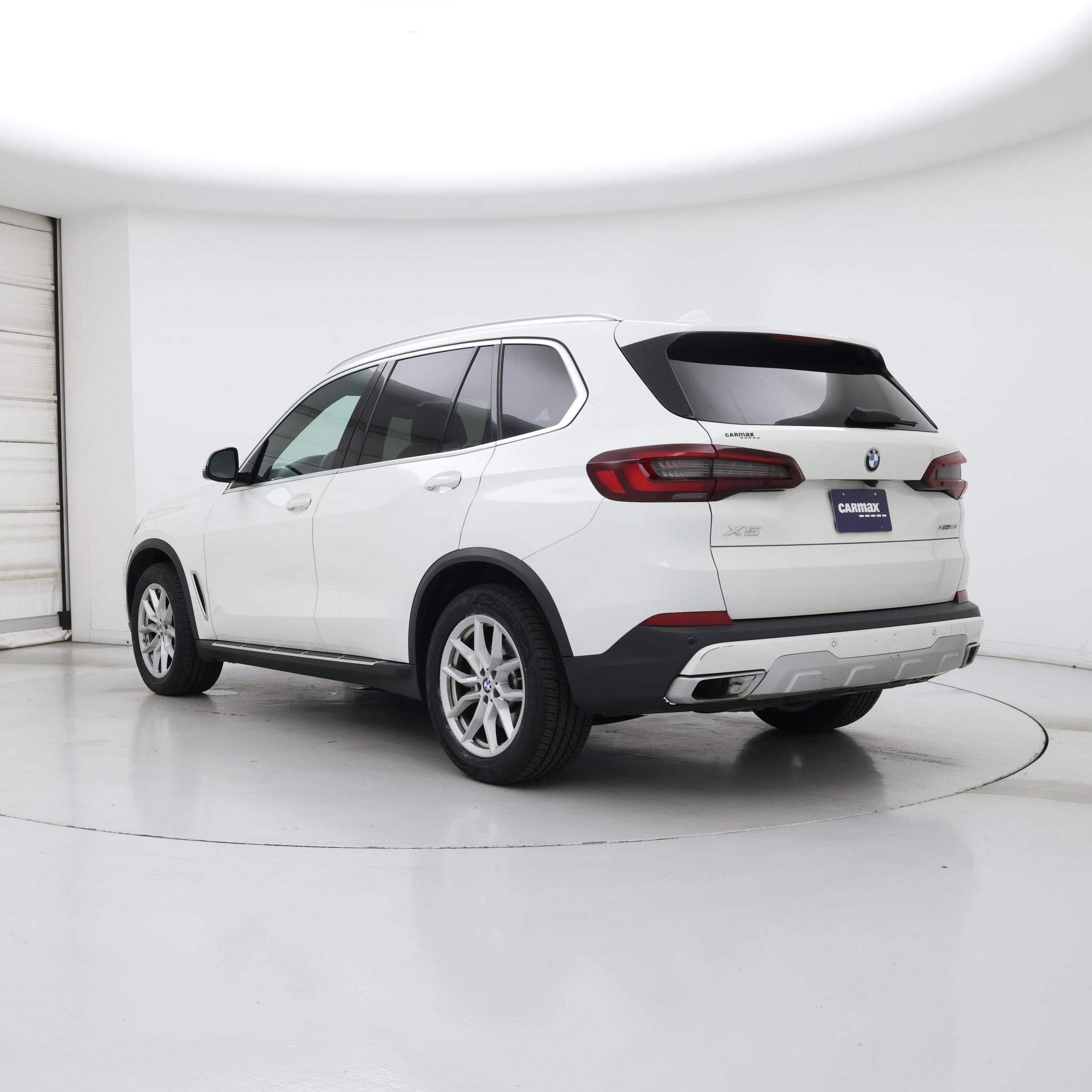 Thumbnail: 2021 BMW X5 - 2