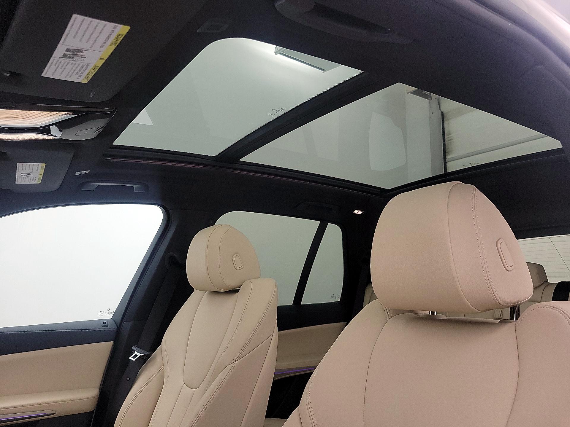 Thumbnail: 2021 BMW X5 - 20