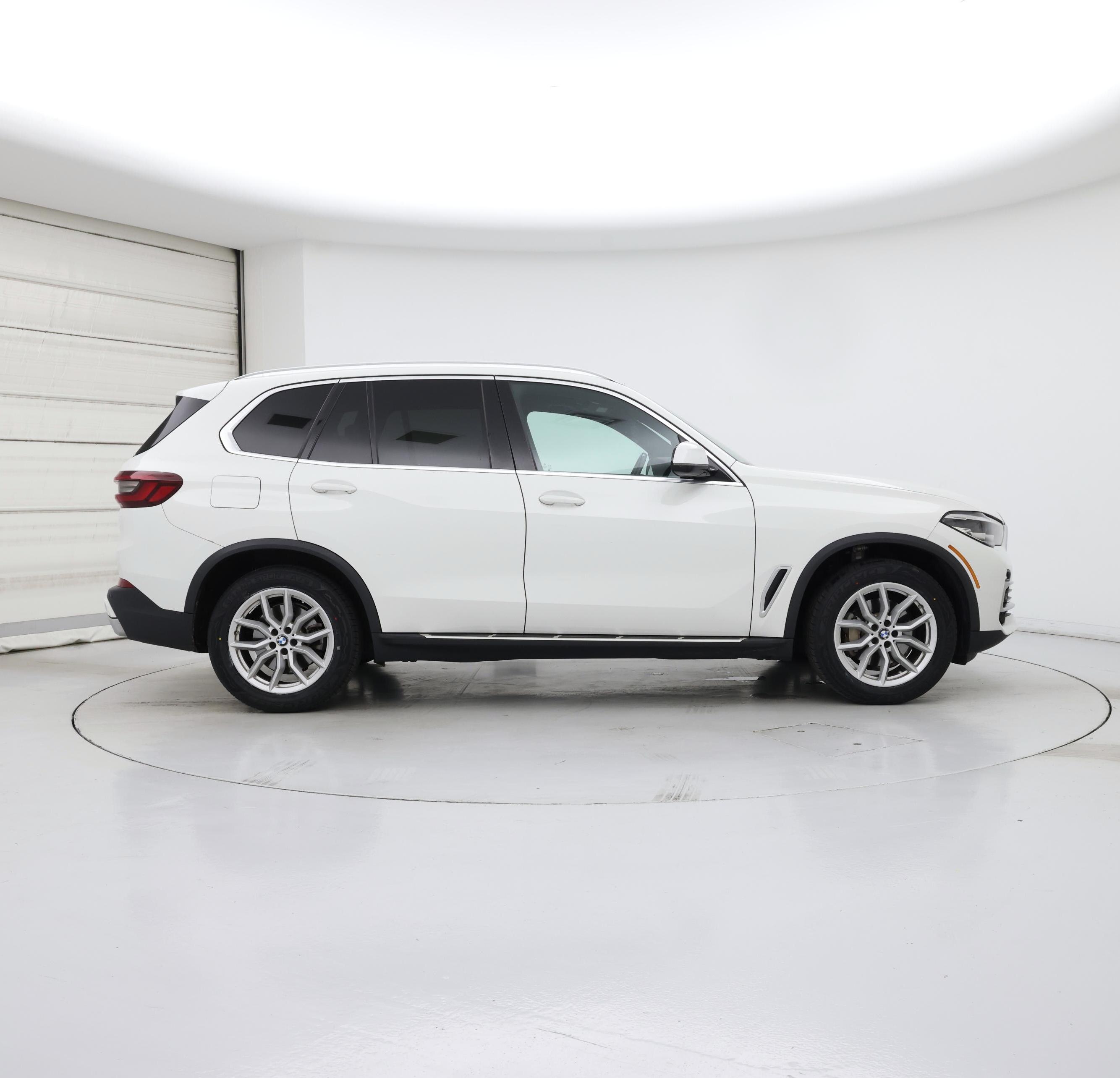 Thumbnail: 2021 BMW X5 - 7
