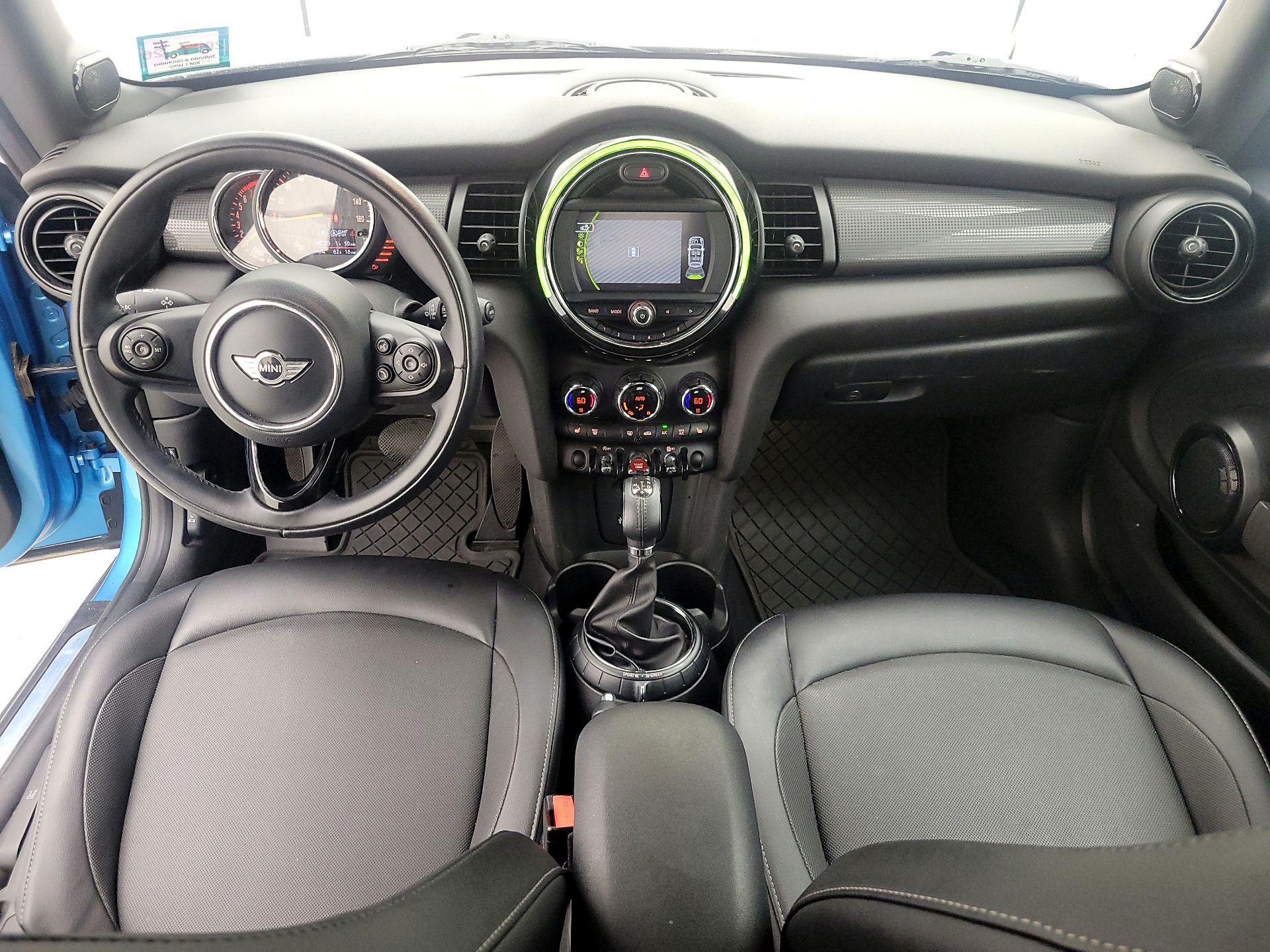 Thumbnail: 2017 MINI Cooper - 9