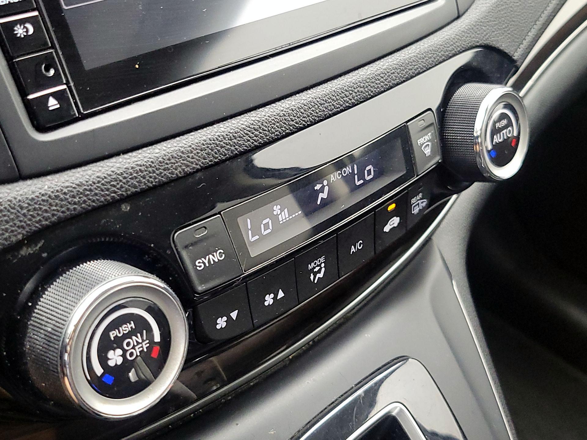 Thumbnail: 2016 Honda CR-V - 16