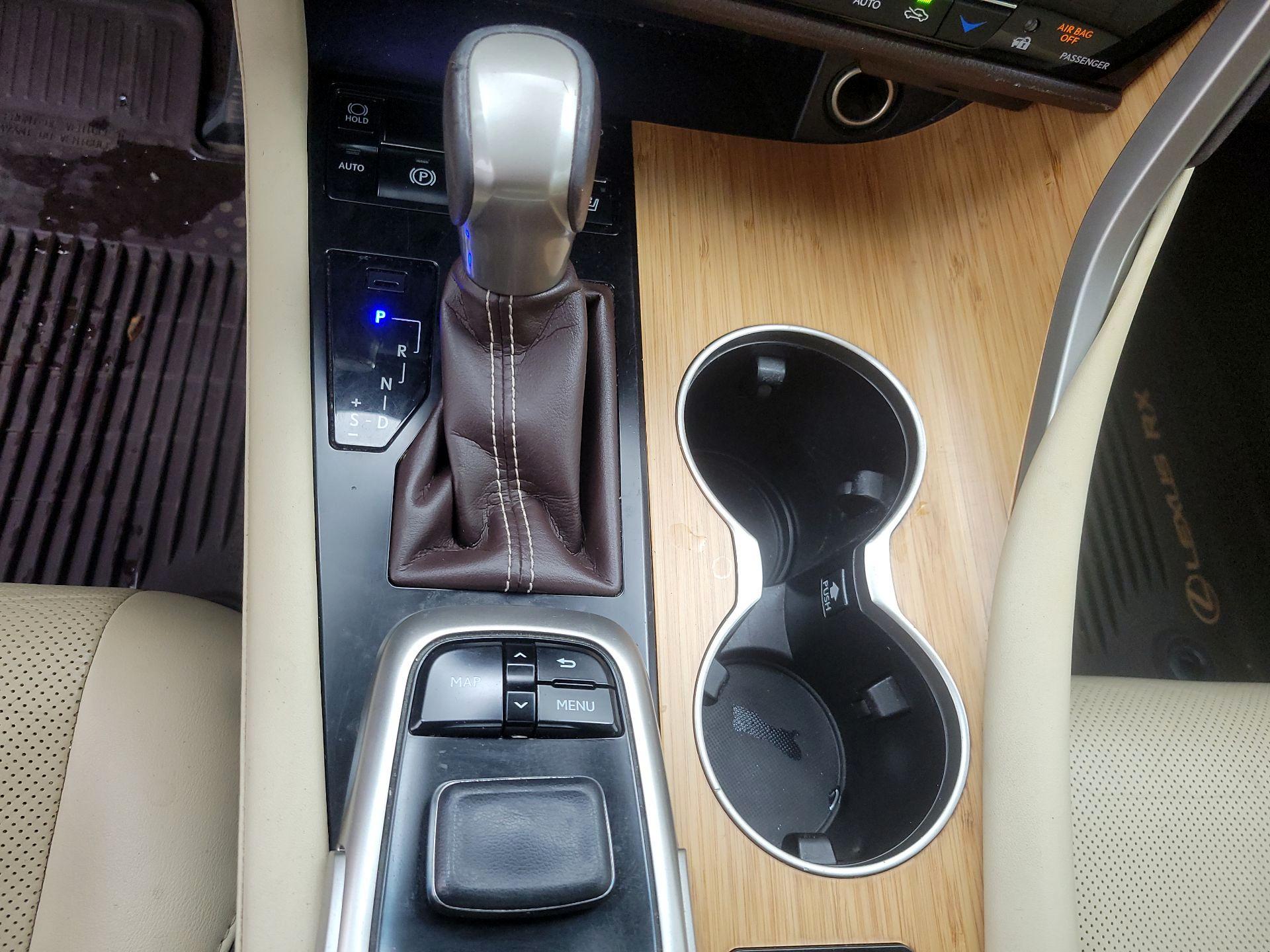 Thumbnail: 2019 Lexus RX - 18