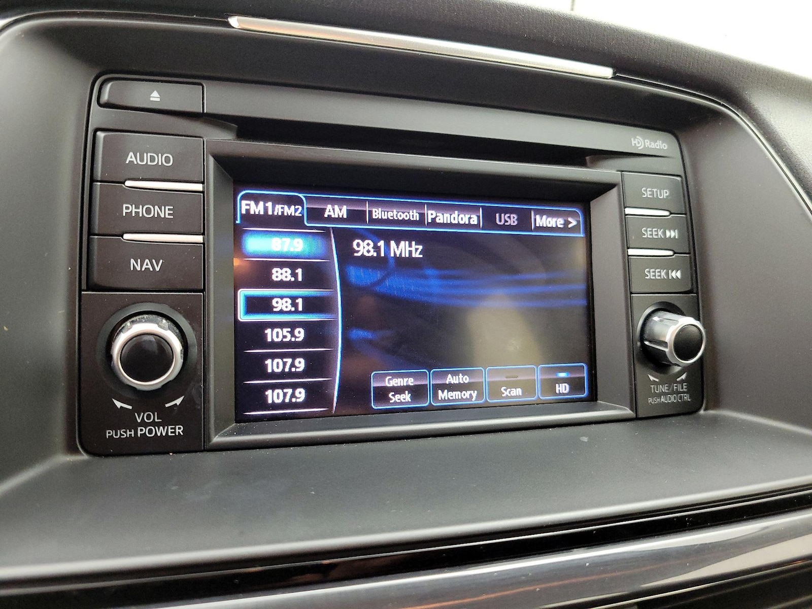 2015 Mazda MAZDA6 i Touring - Photo 16