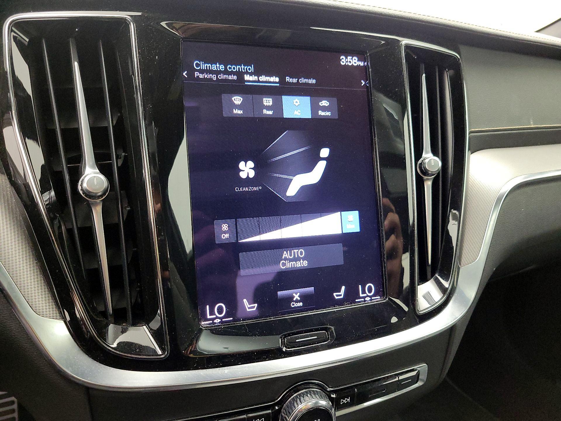 Thumbnail: 2021 Volvo S60 - 17
