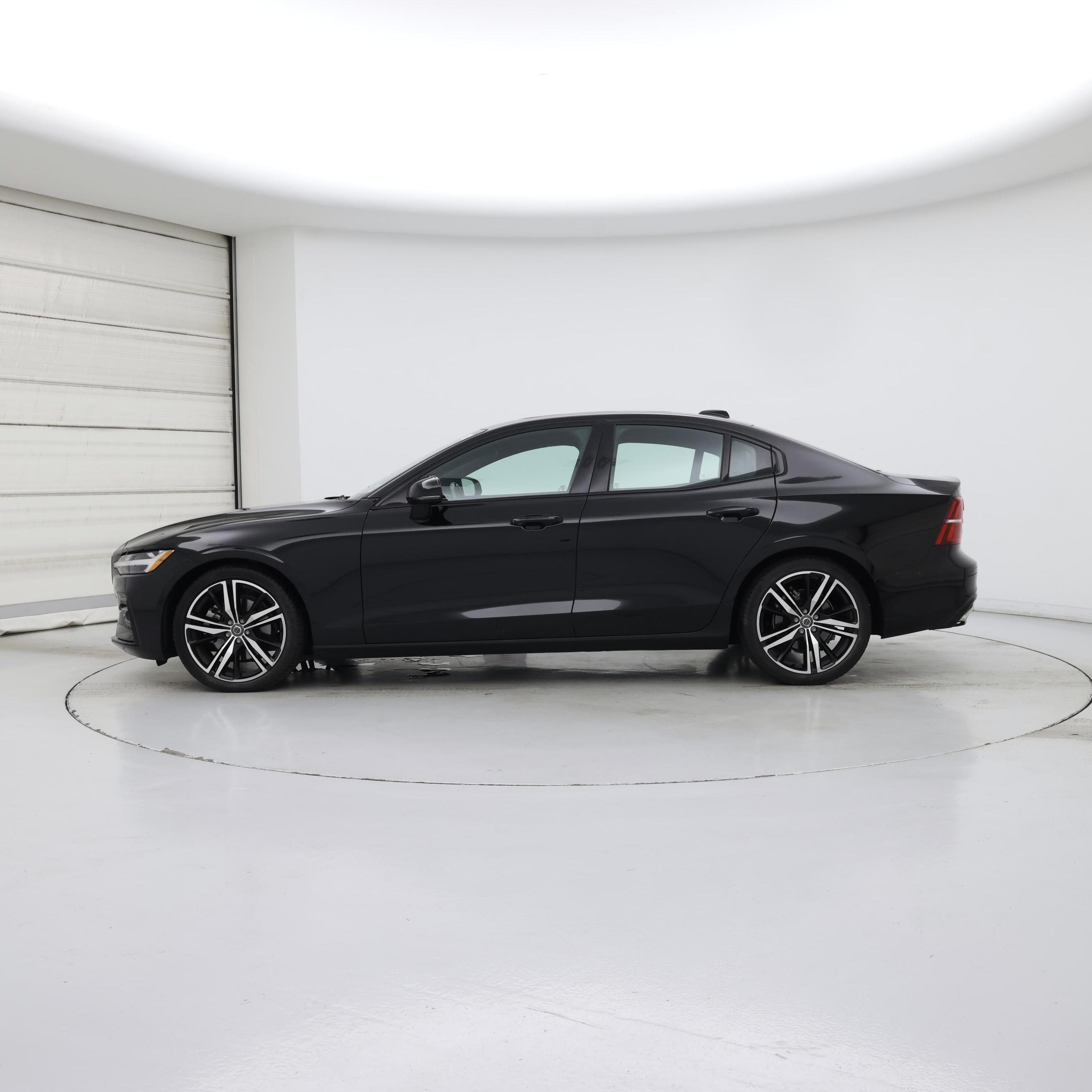 Thumbnail: 2021 Volvo S60 - 3