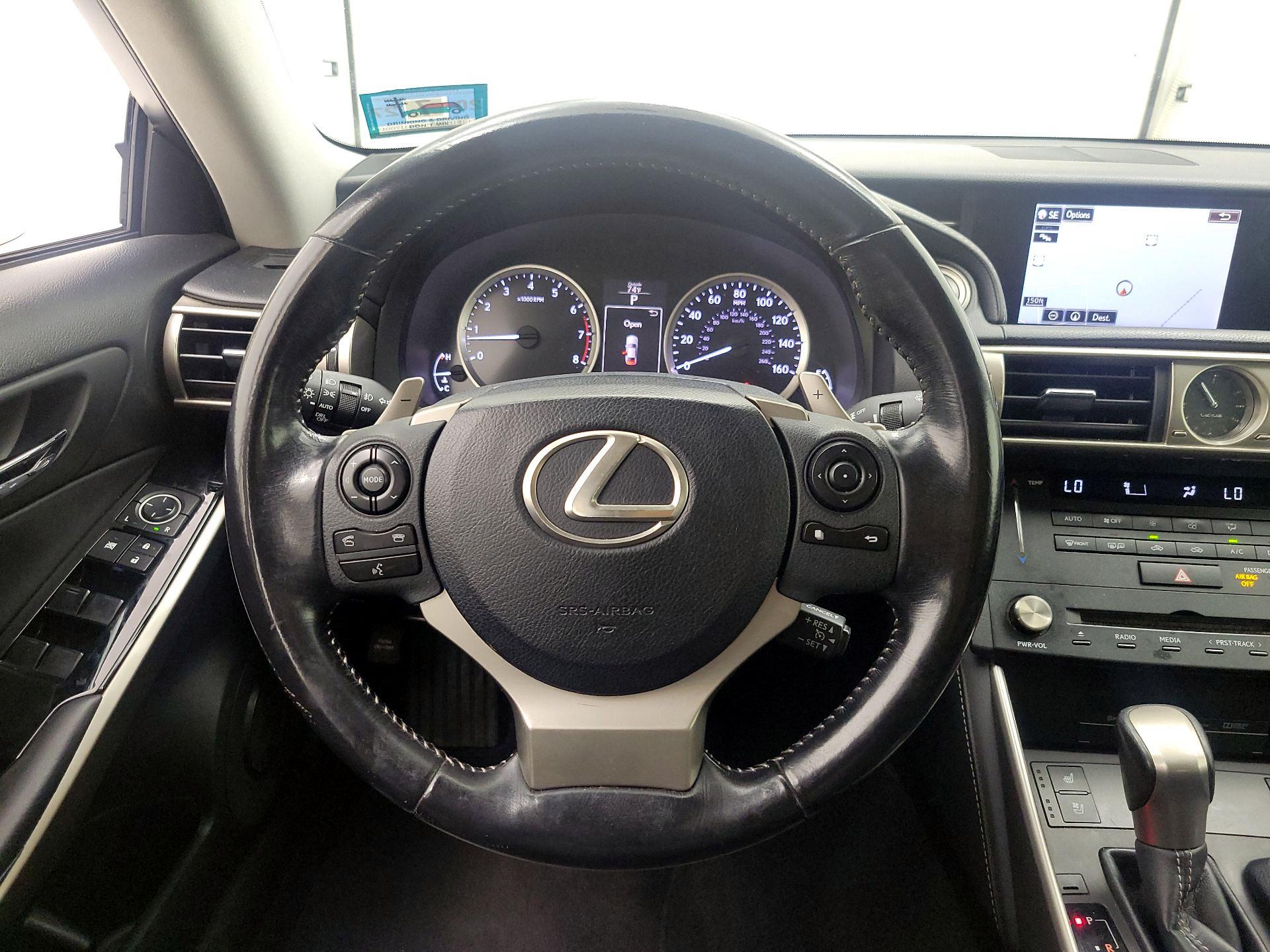 Thumbnail: 2016 Lexus IS - 10